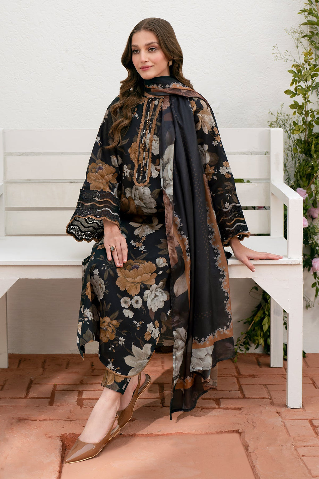 Baroque - Digital PRinted Lawn UF-540