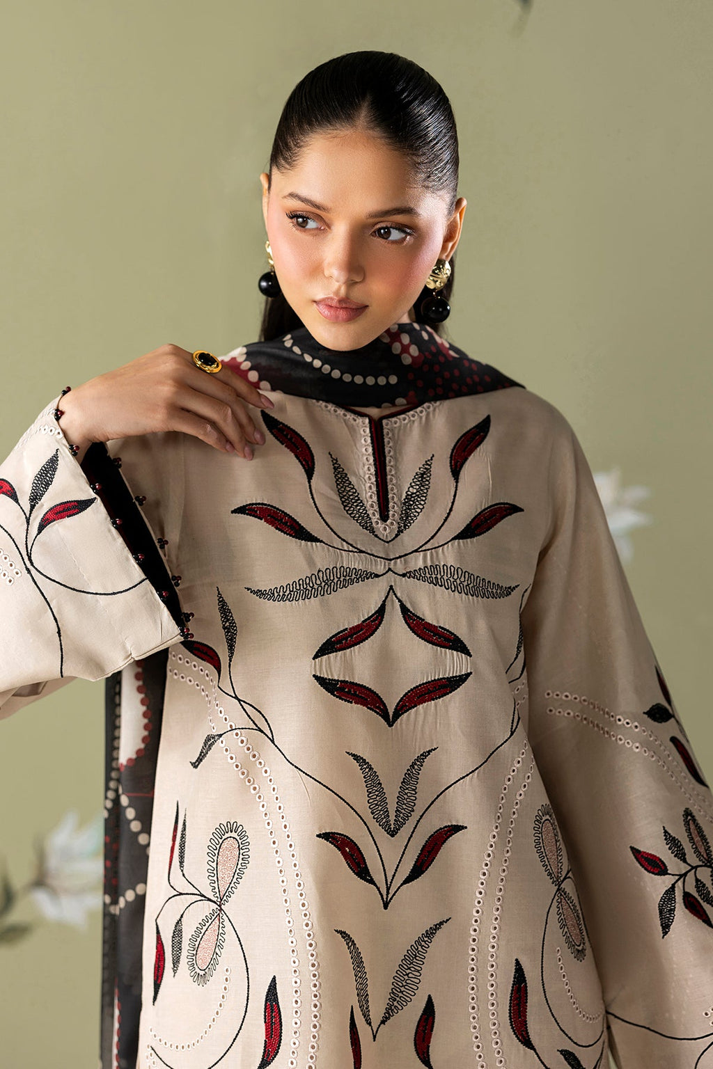 Baroque - Embroidered Lawn UF-4418
