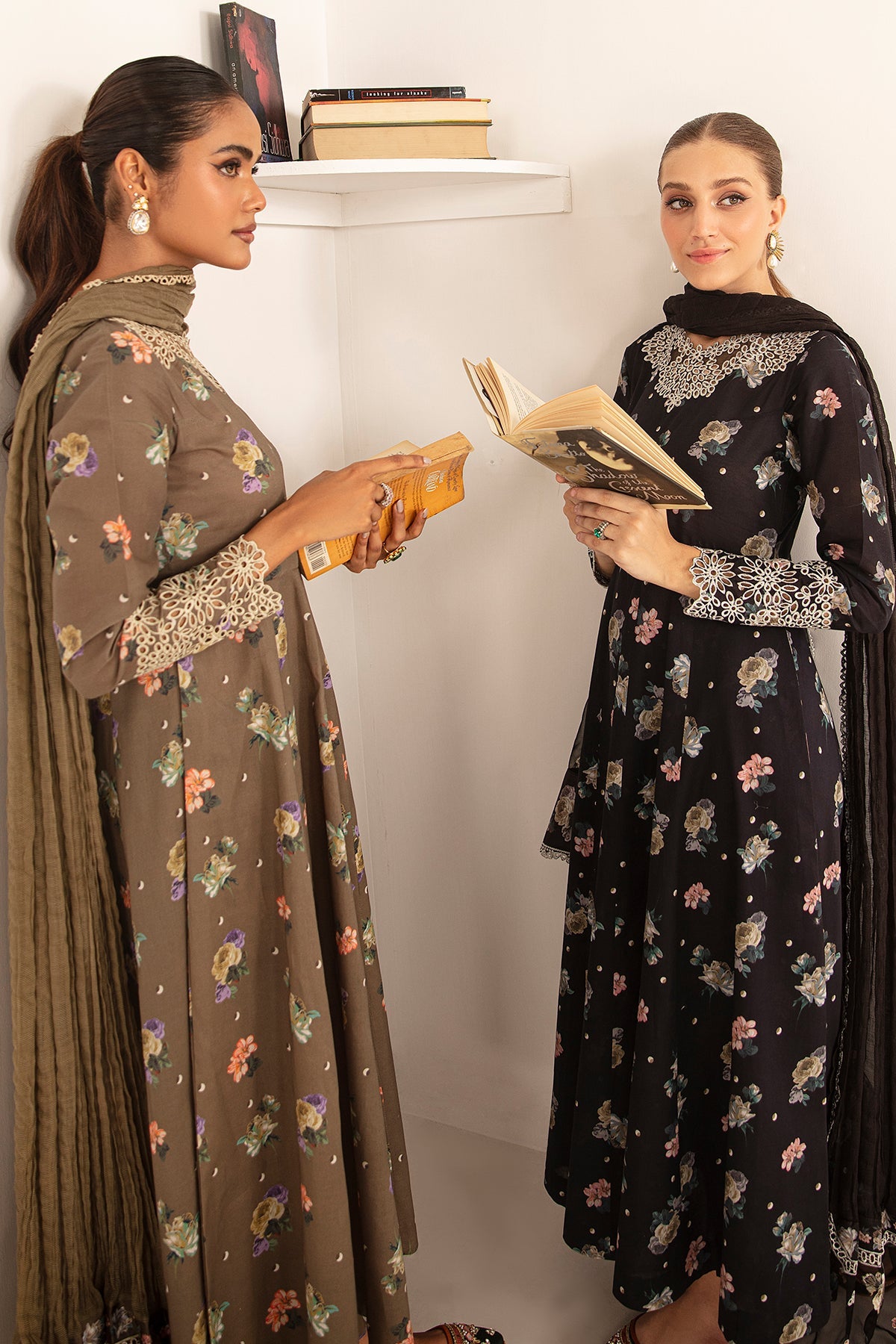 Baroque - Embroidered Lawn UF-406