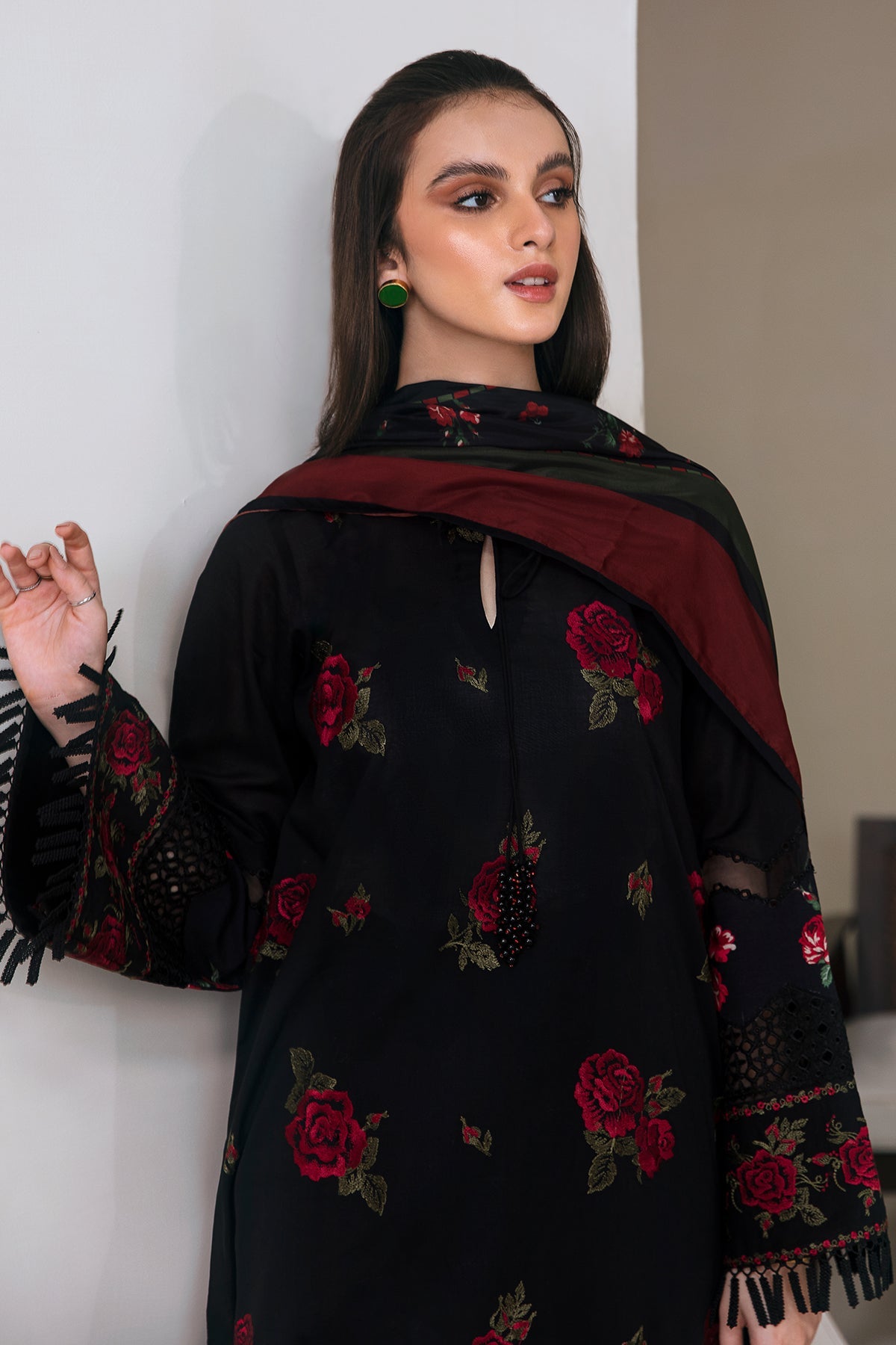 Baroque - Embroidered Lawn UF-361