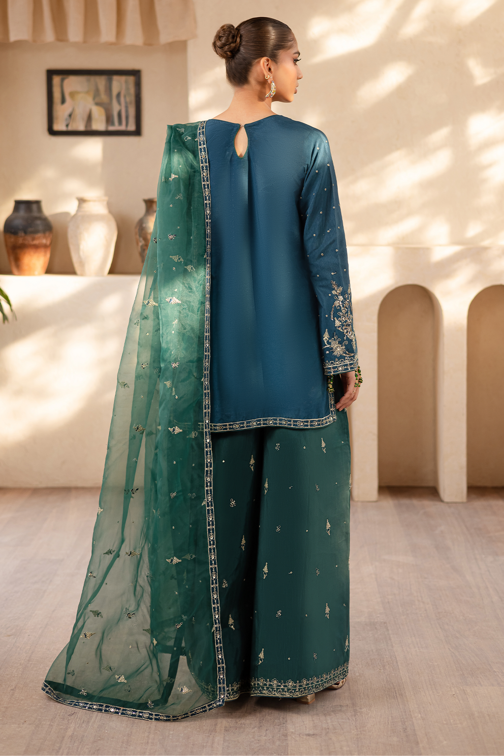 Emaan Adeel - Laveen