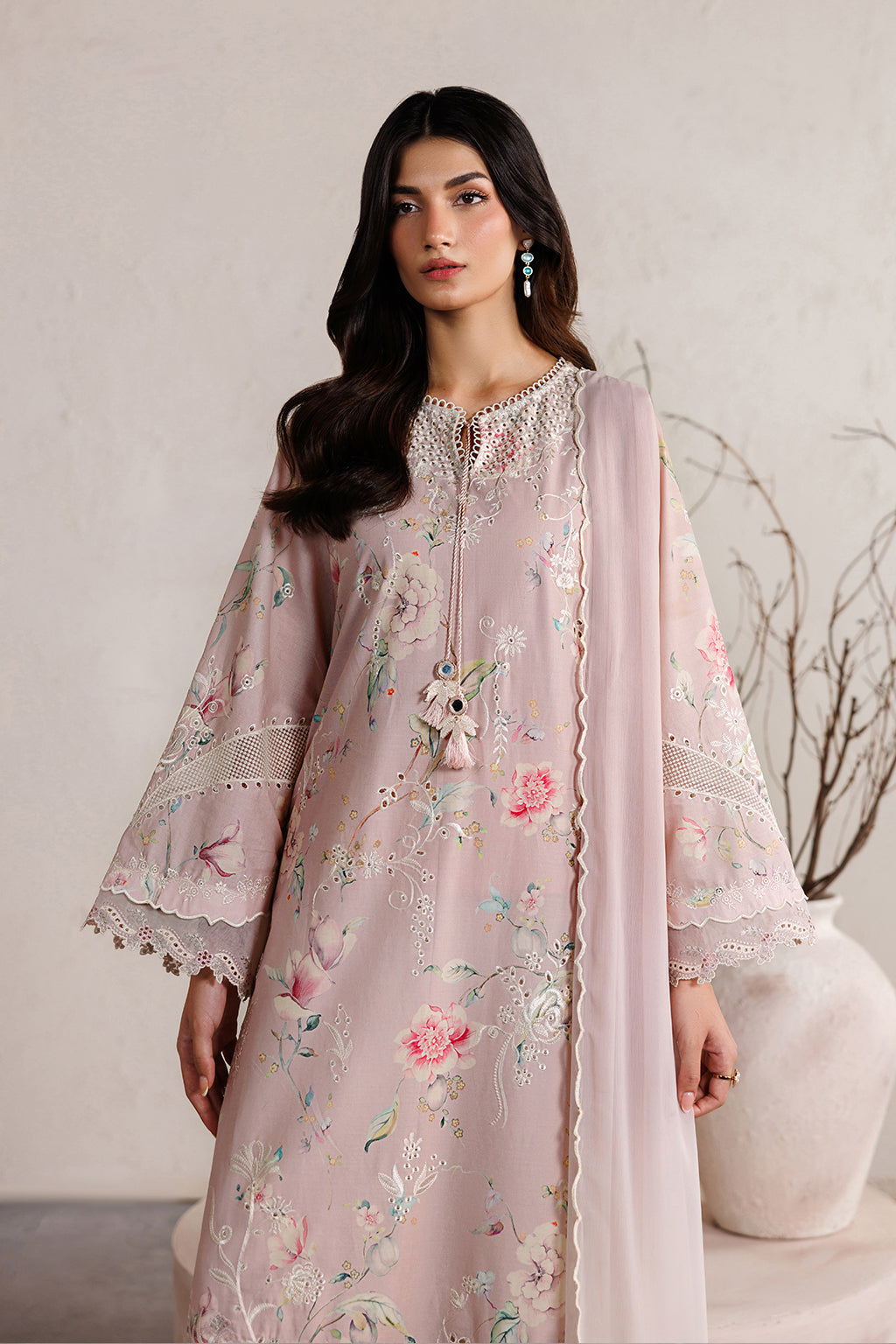 Iznik - Ibe-12 Embroidered Lawn