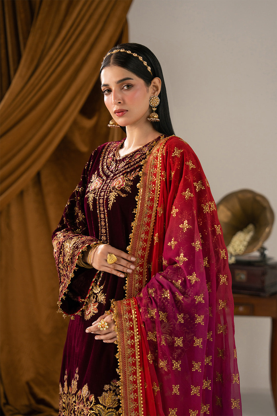 Alizeh - Af-Vlt-2280-Chashni