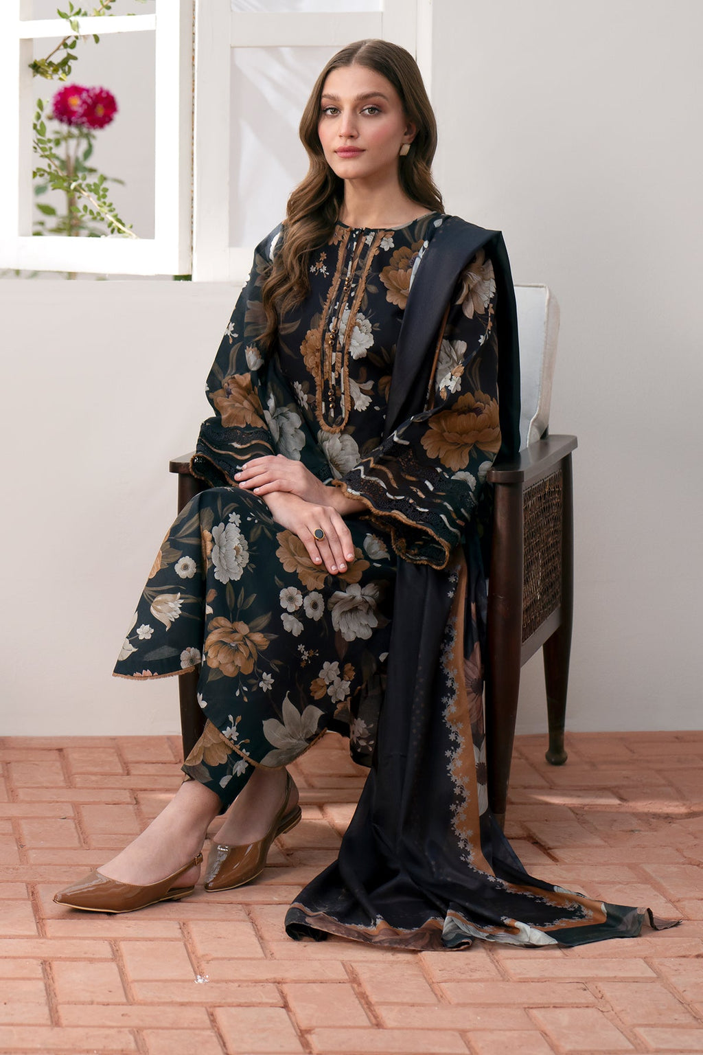 Baroque - Digital PRinted Lawn UF-540