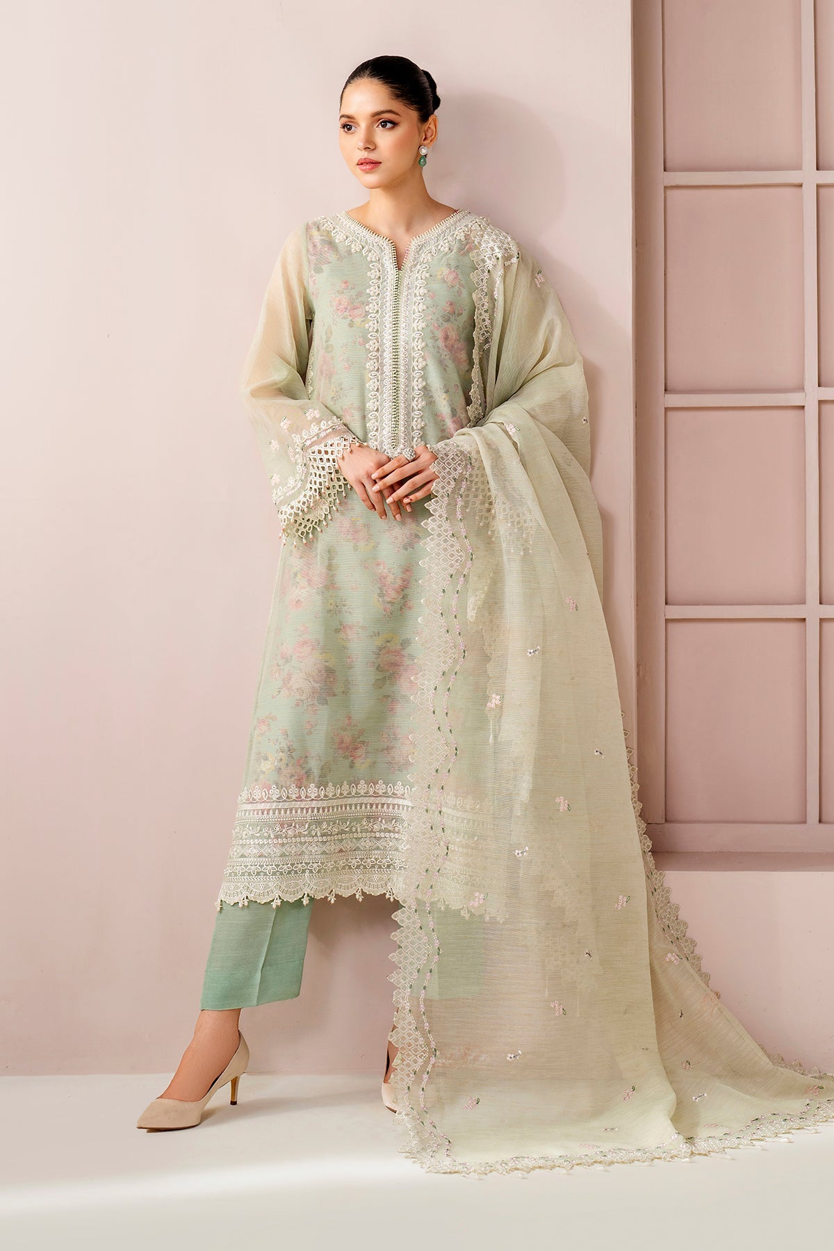 Baroque - Embroidered Cotton Patti UF-4188