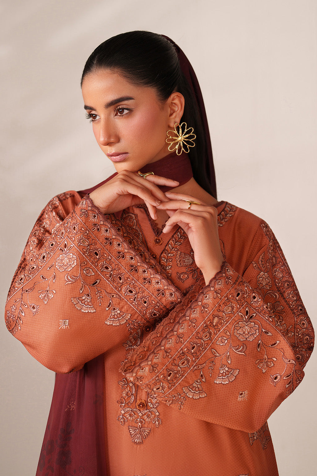 Iznik - Ue-604 Embroidered Lawn