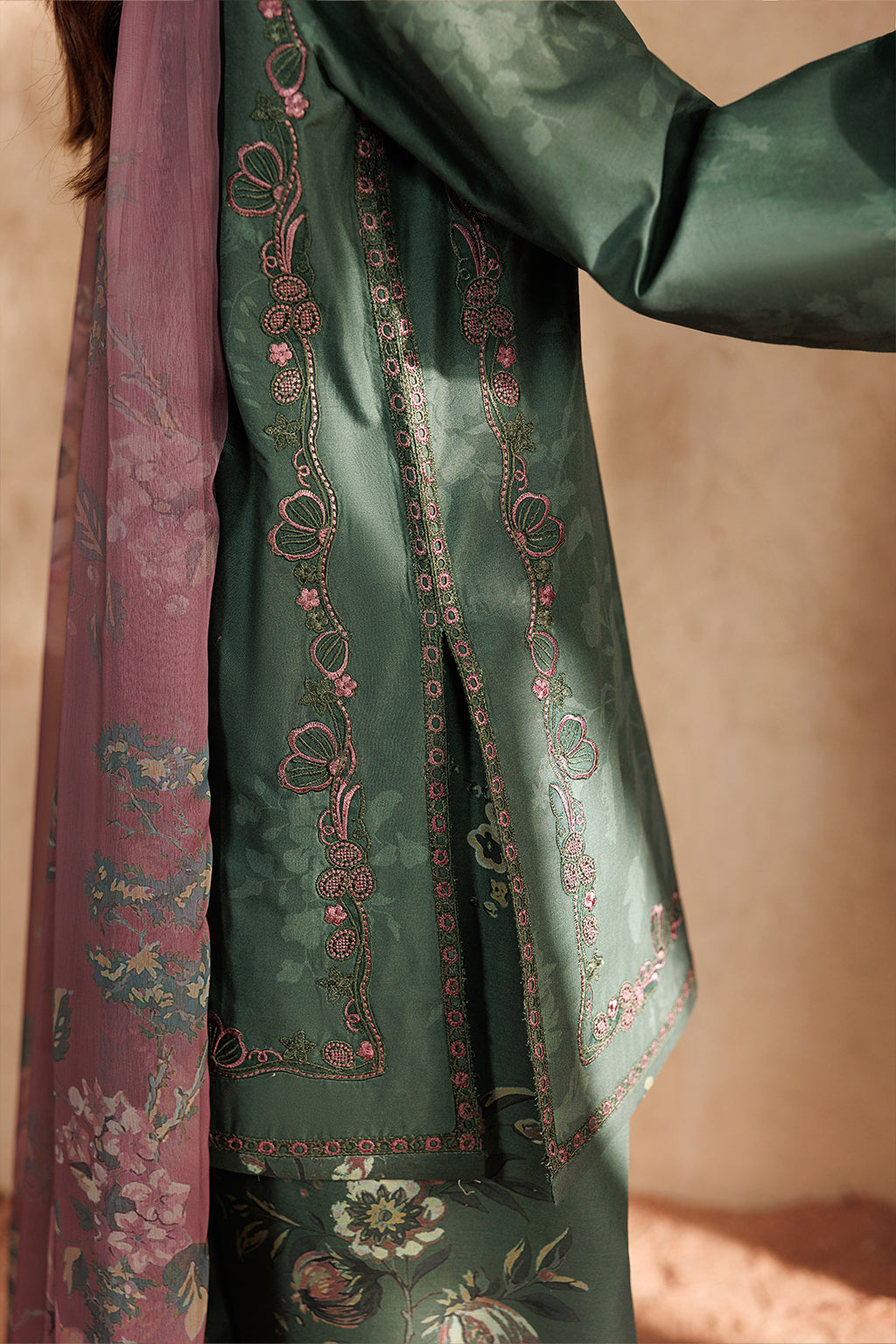 Iznik - Ue-668 Printed Lawn