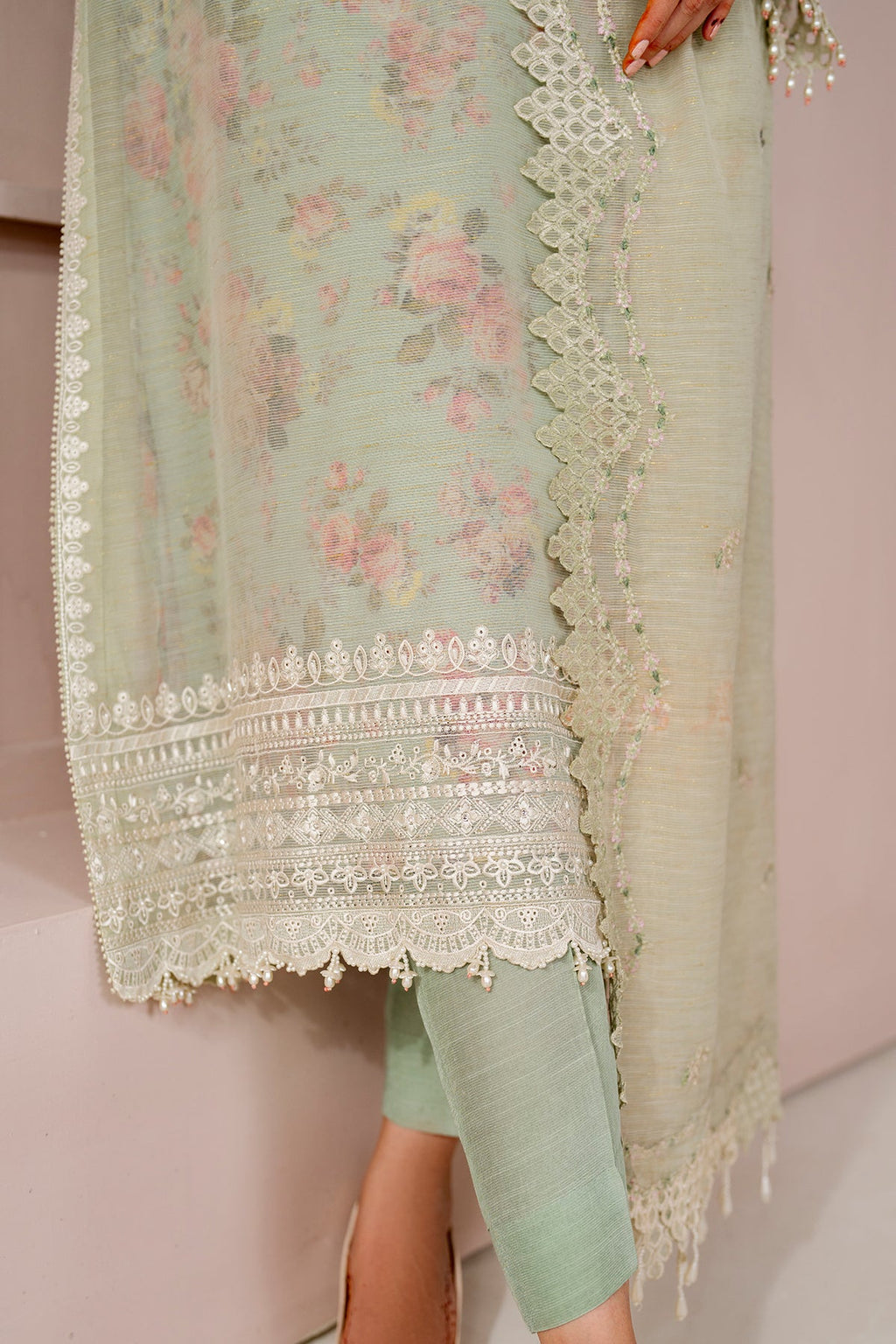 Baroque - Embroidered Cotton Patti UF-4188