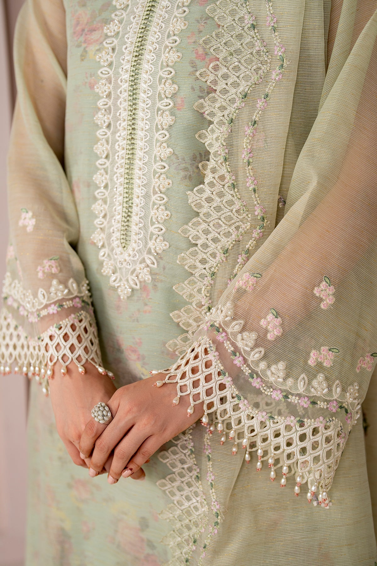 Baroque - Embroidered Cotton Patti UF-4188