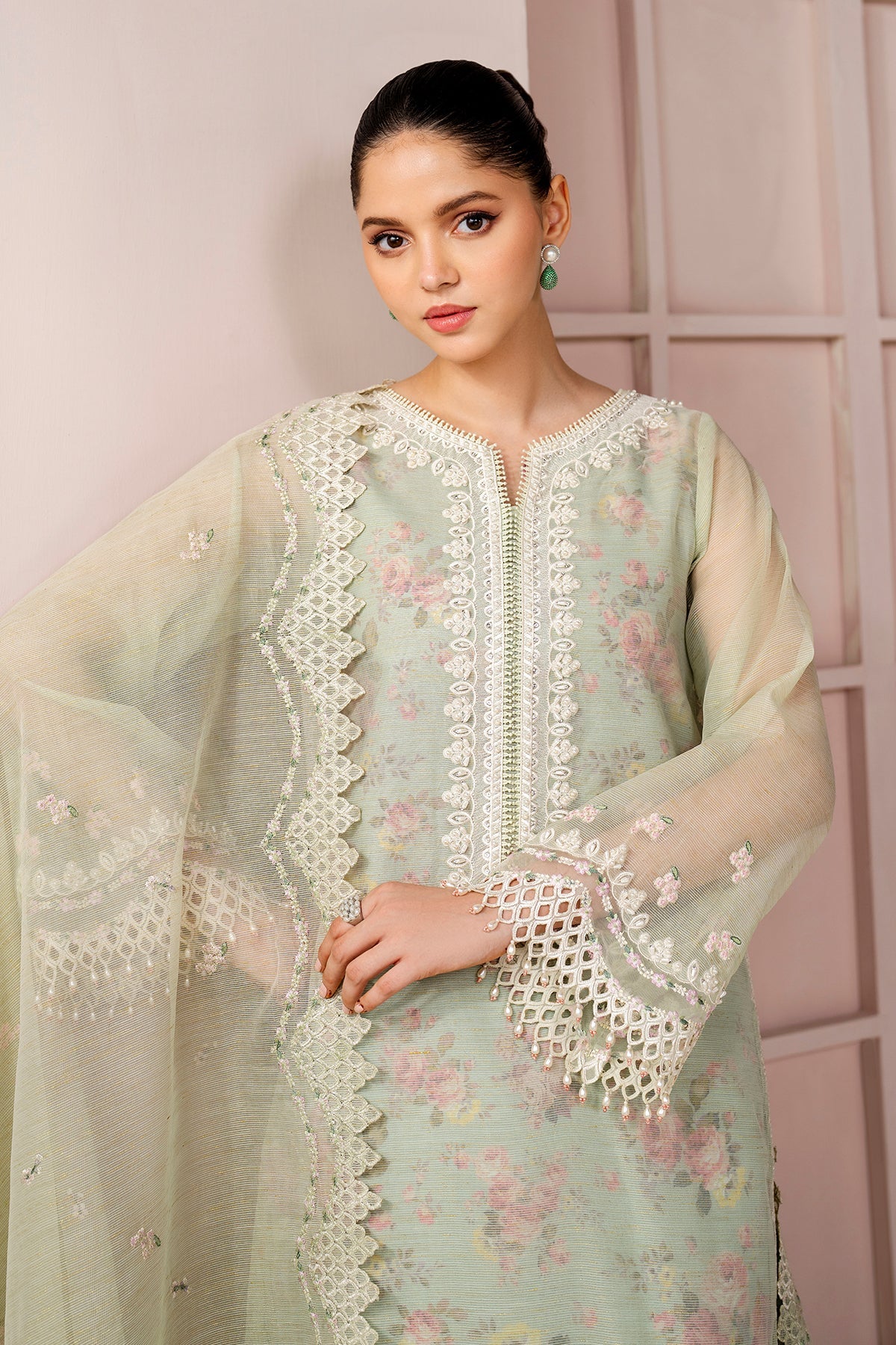 Baroque - Embroidered Cotton Patti UF-4188