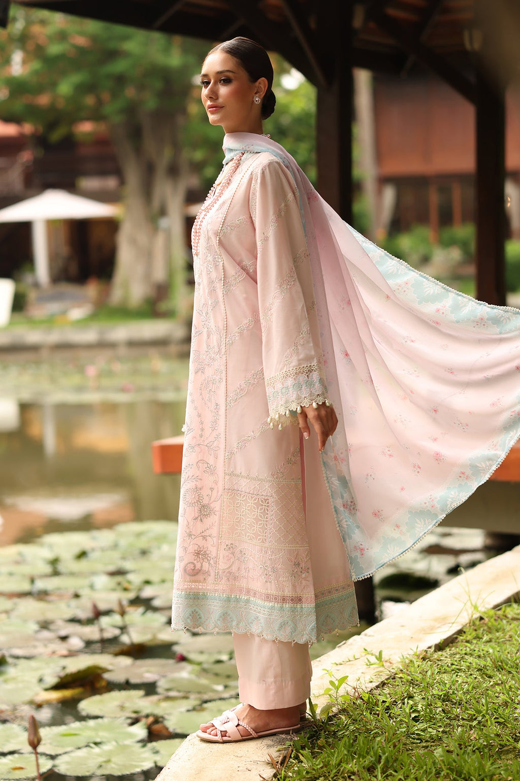 Baroque - Embroidered Lawn UF-4260