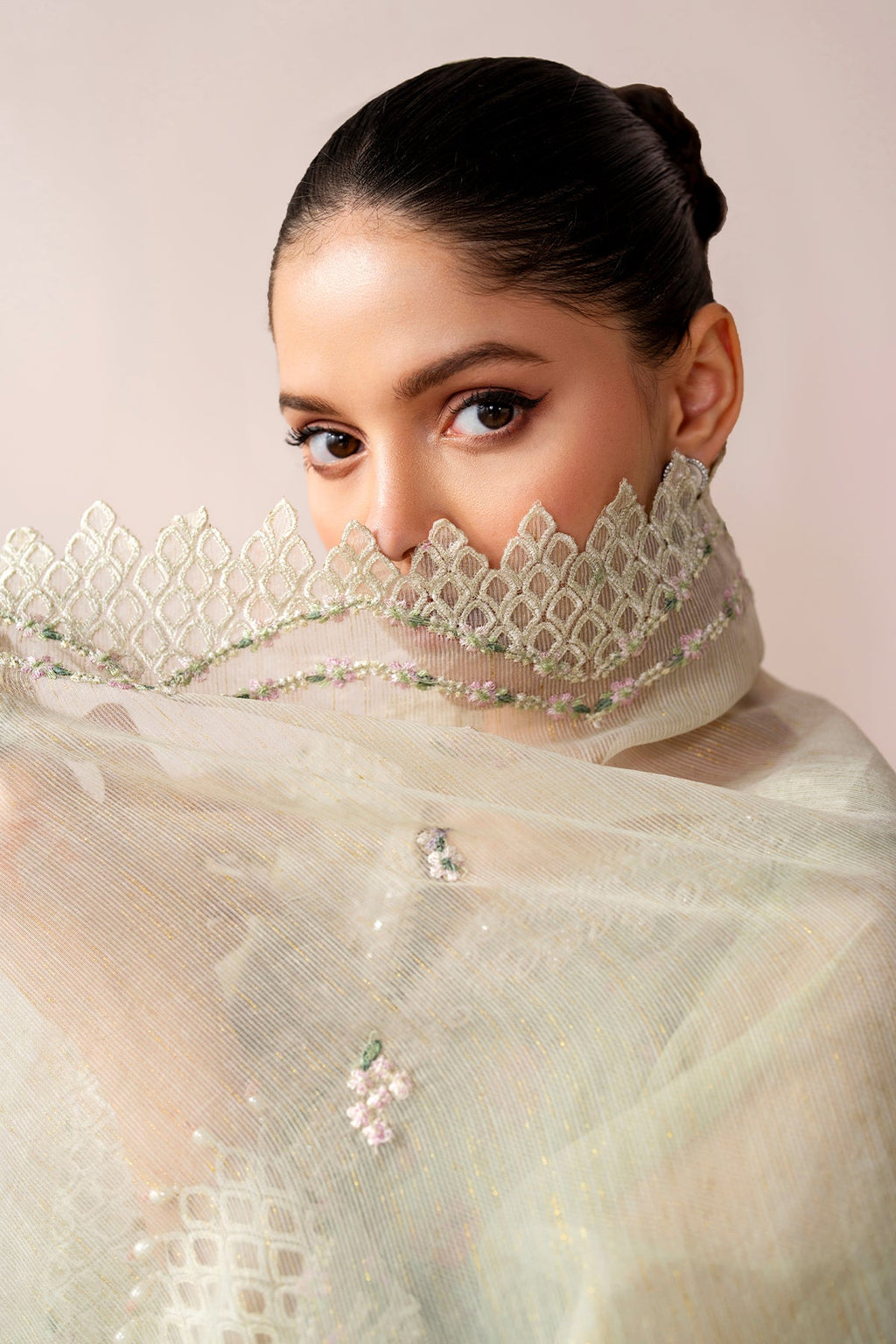 Baroque - Embroidered Cotton Patti UF-4188