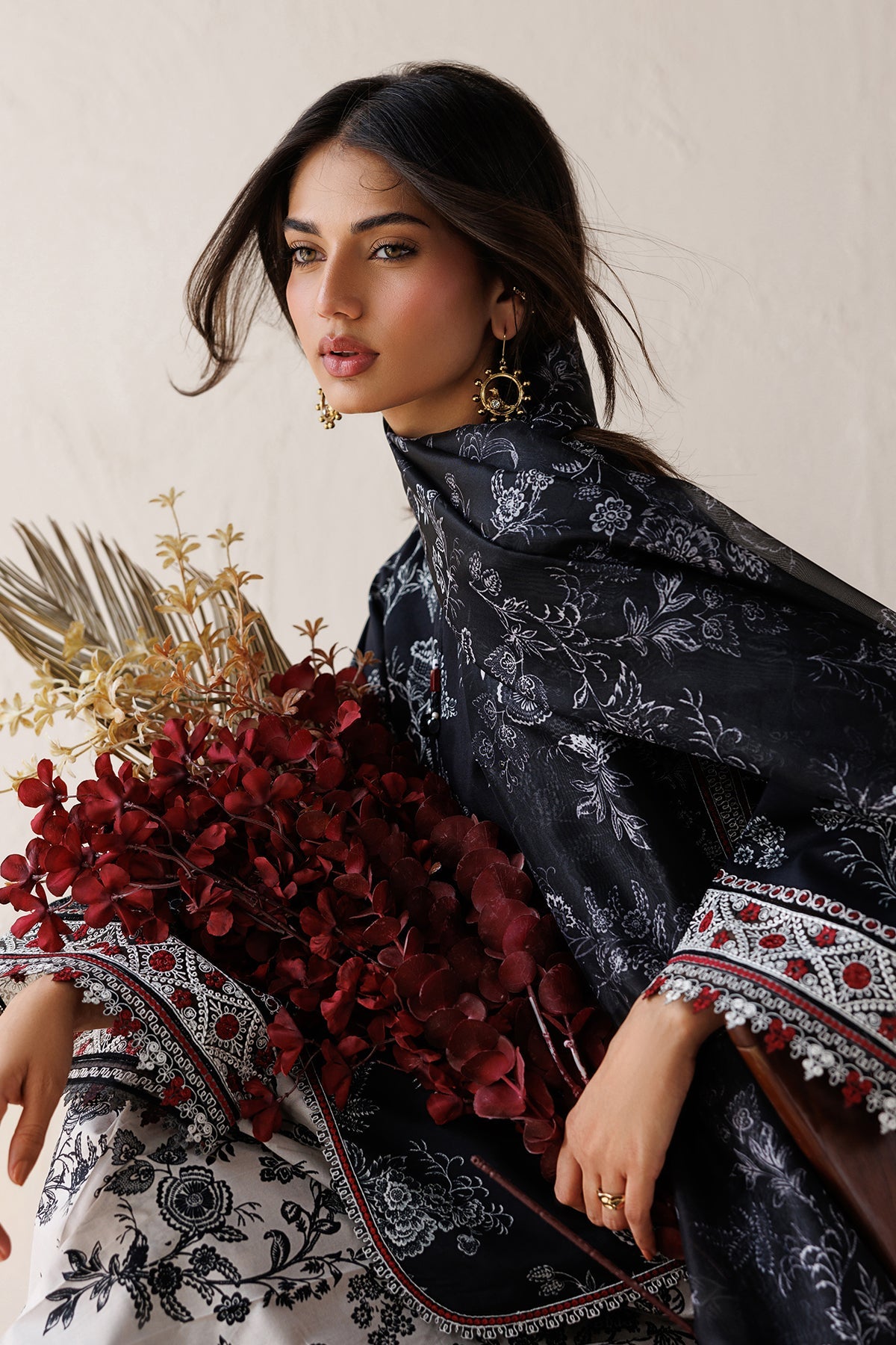 Baroque - Embroidered Lawn UF-4514