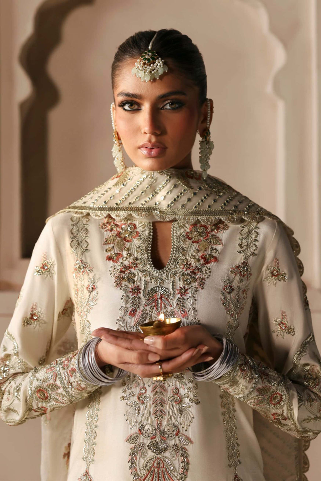 Afrozeh - Arjumand