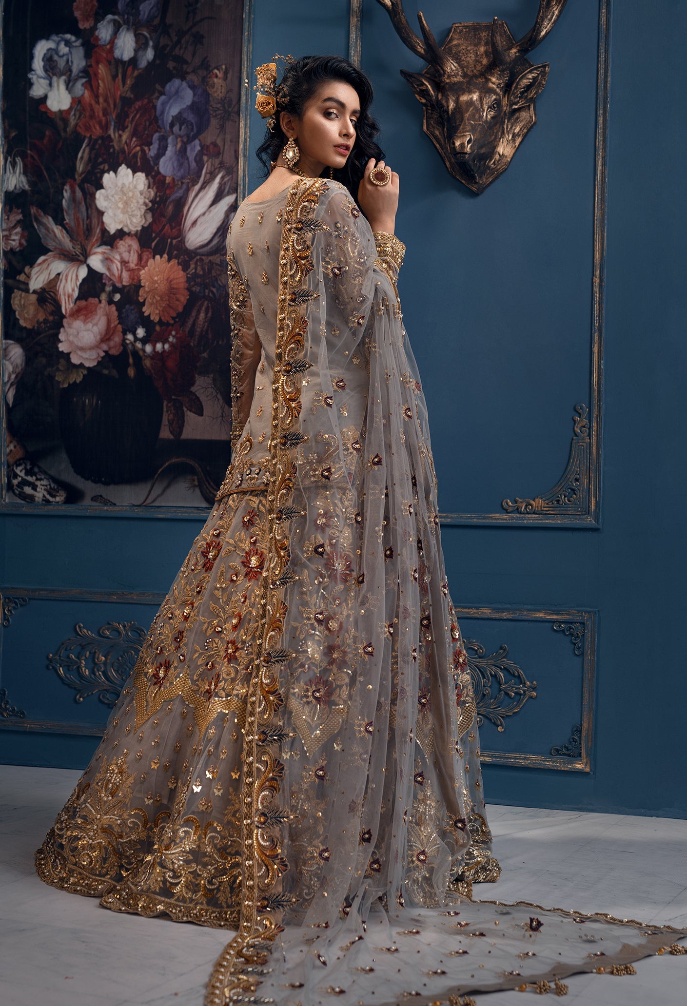 Akbar Aslam - Queen Bee