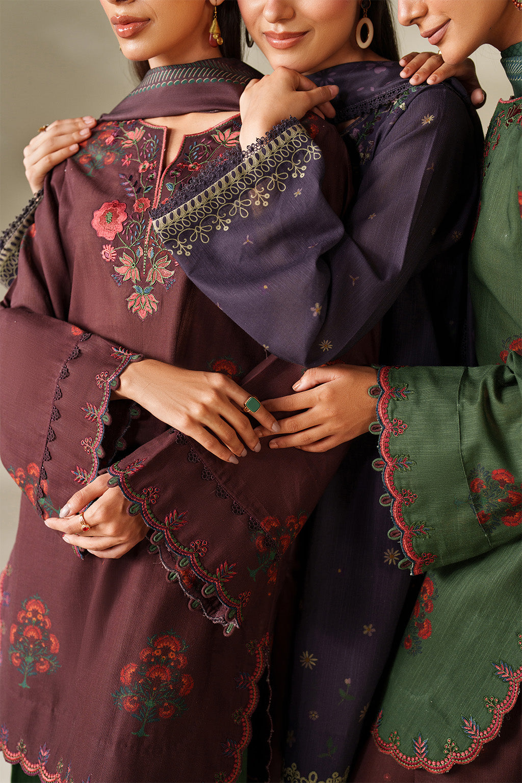Iznik - Ue-562  Printed Khaddar