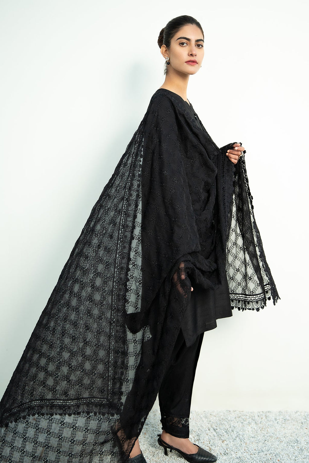 Baroque - Embroidered Chiffon Dupatta-01