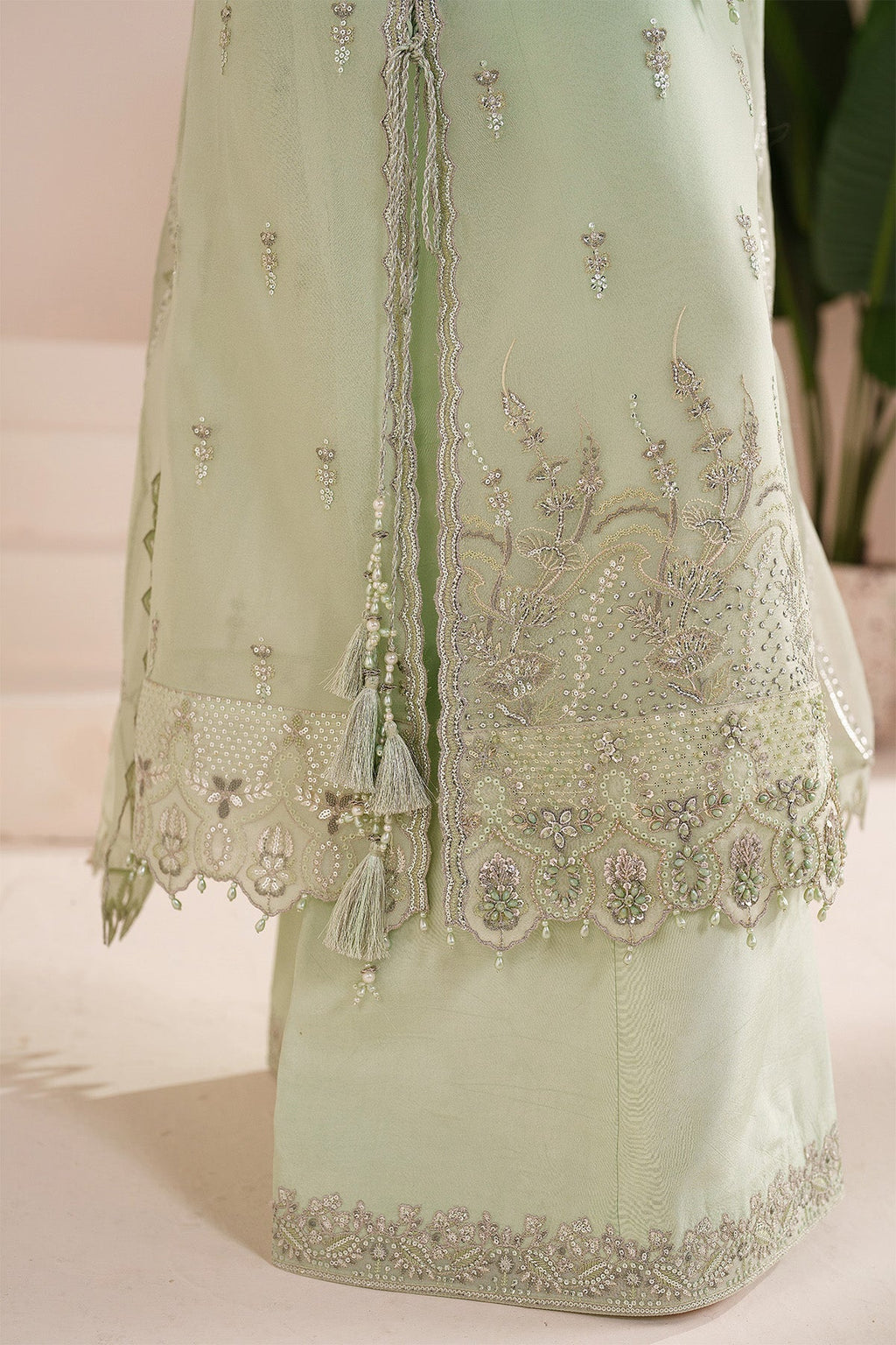 Alizeh - Af-Bhm-4068-Zyah