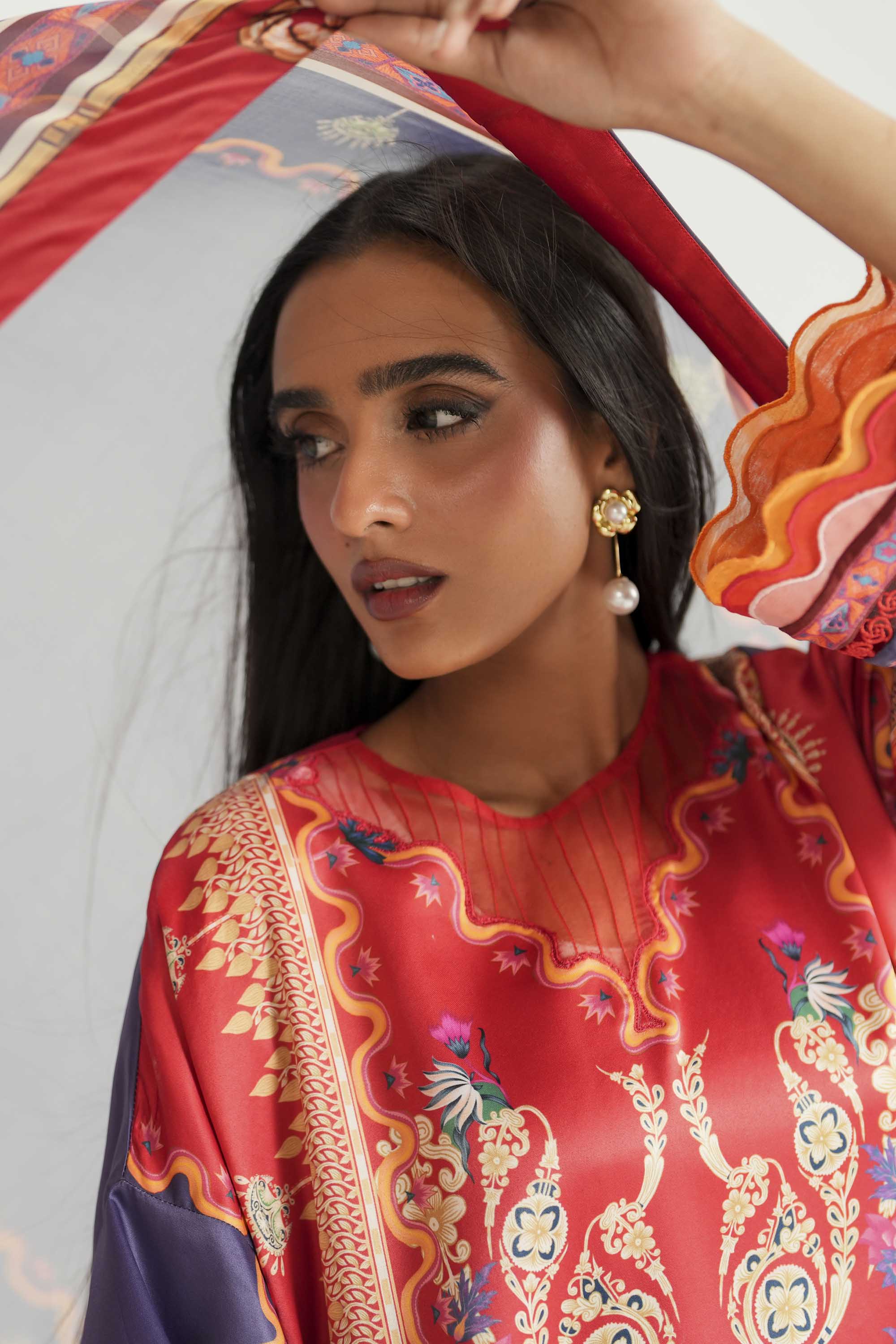 Akbar Aslam - Coral