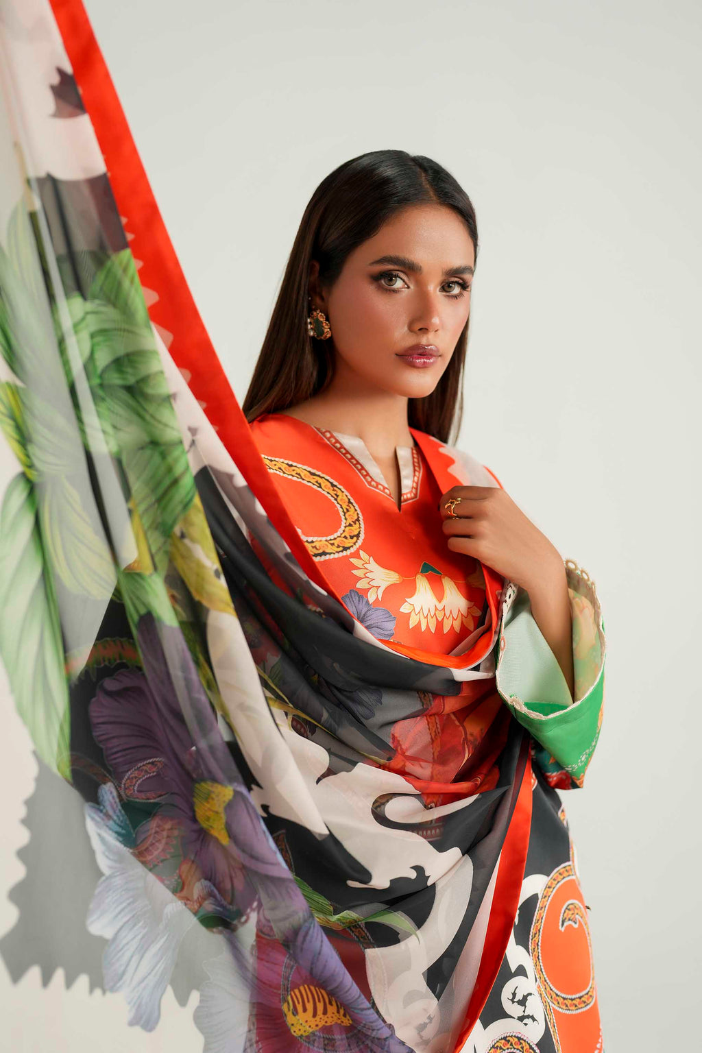Akbar Aslam - Vayla
