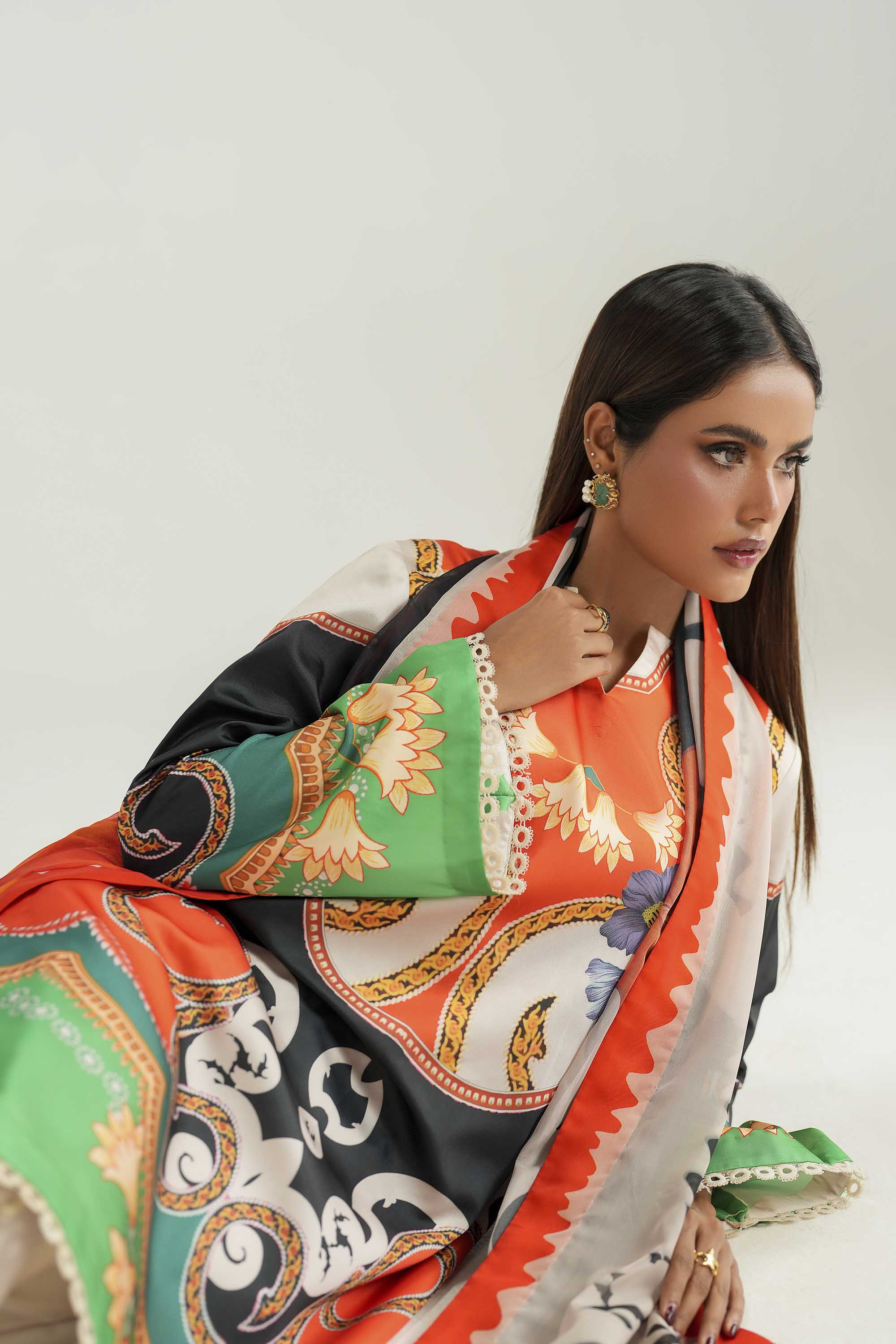 Akbar Aslam - Vayla