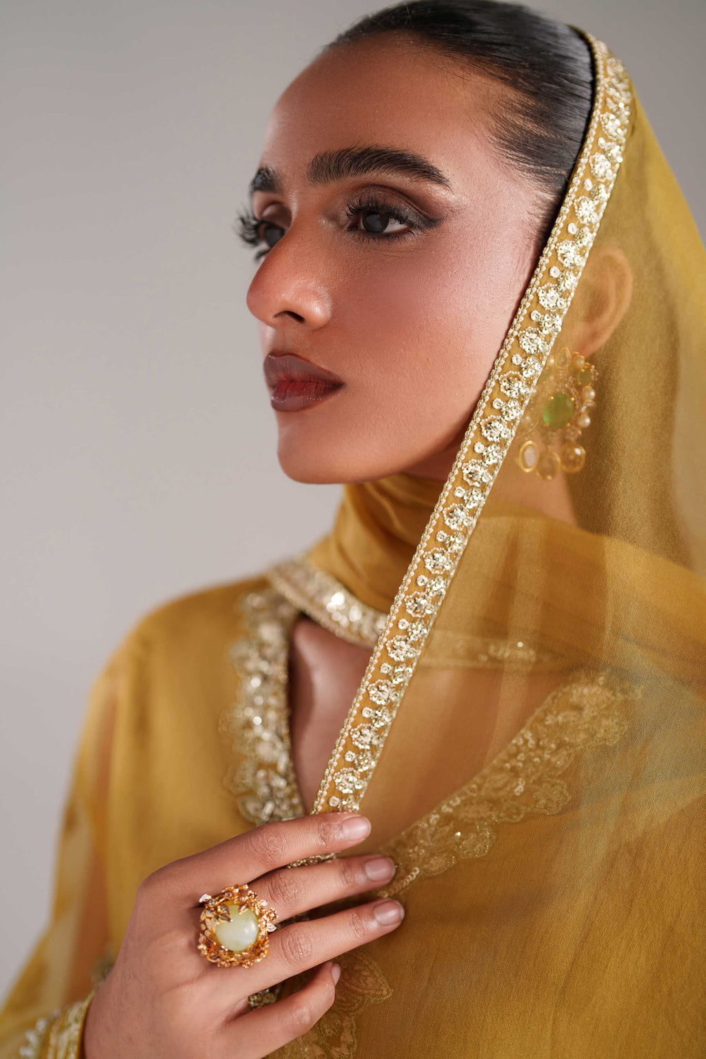Akbar Aslam - Paree