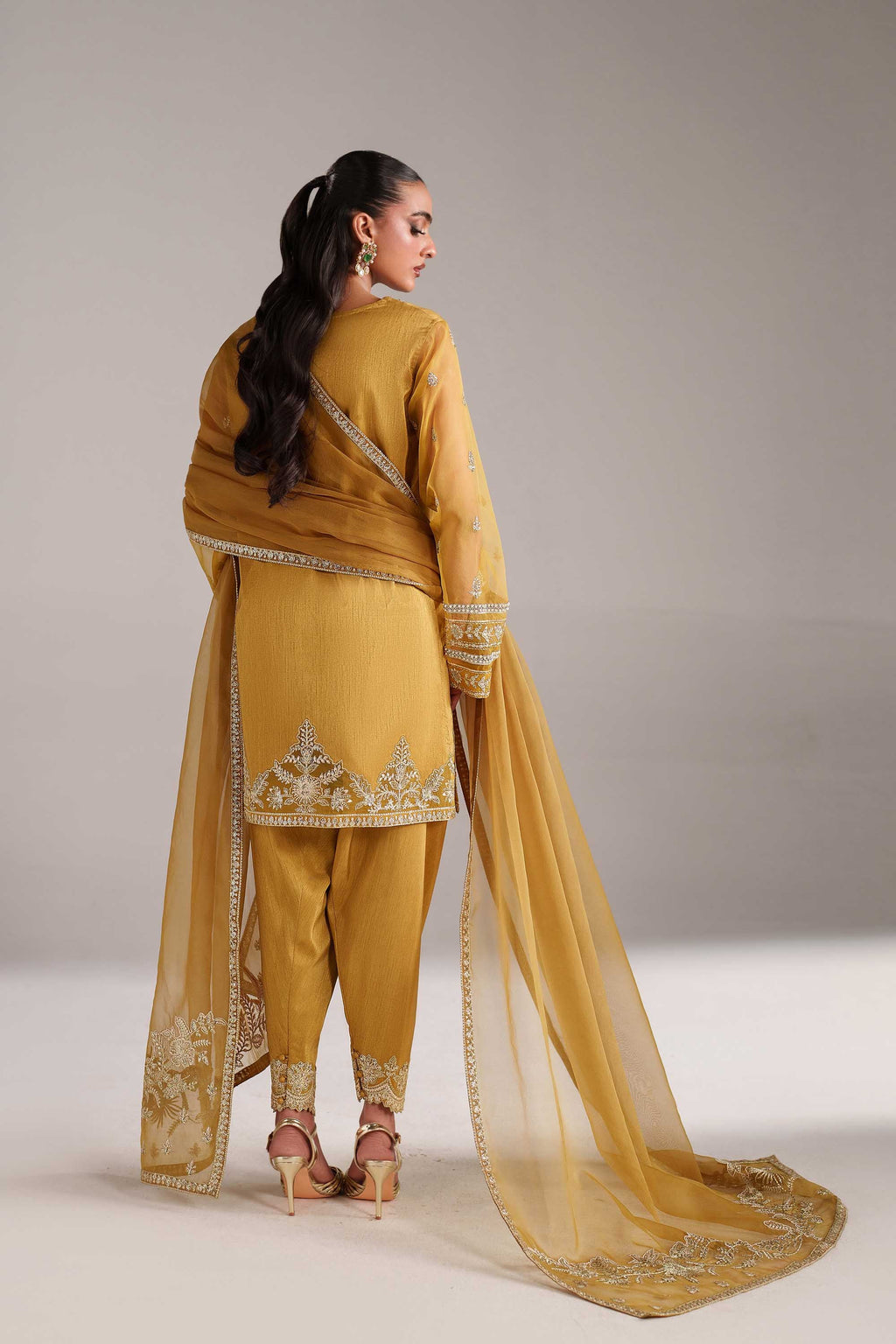 Akbar Aslam - Paree