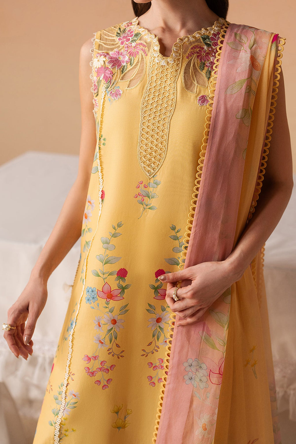 Afrozeh - Evania Yellow