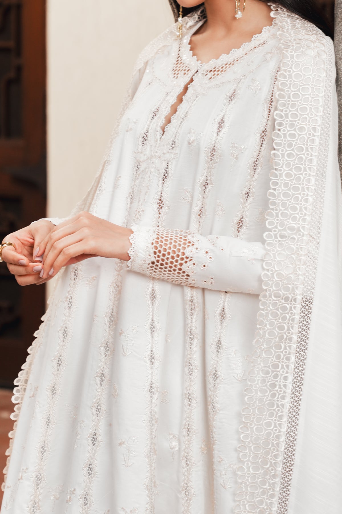 Afrozeh - Kaju Noor