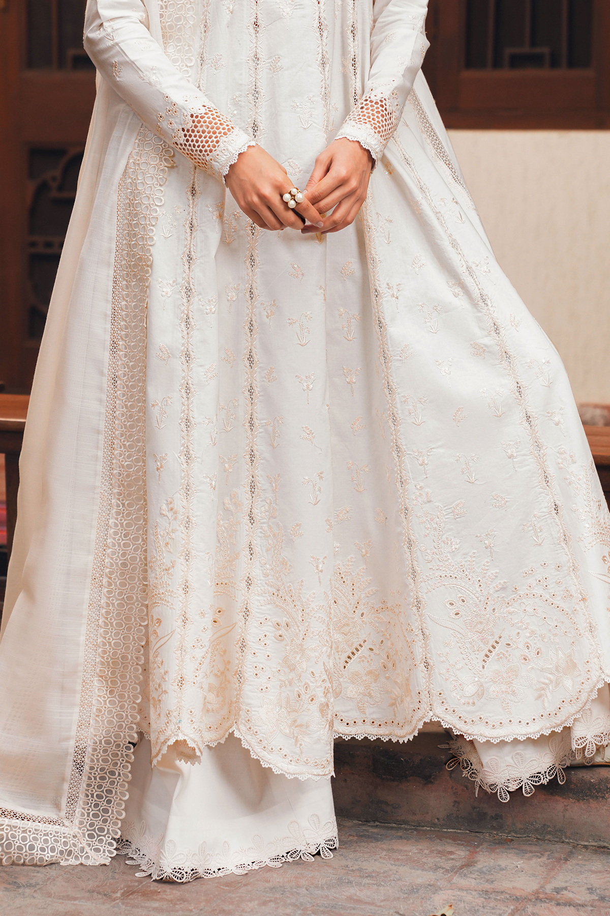 Afrozeh - Kaju Noor