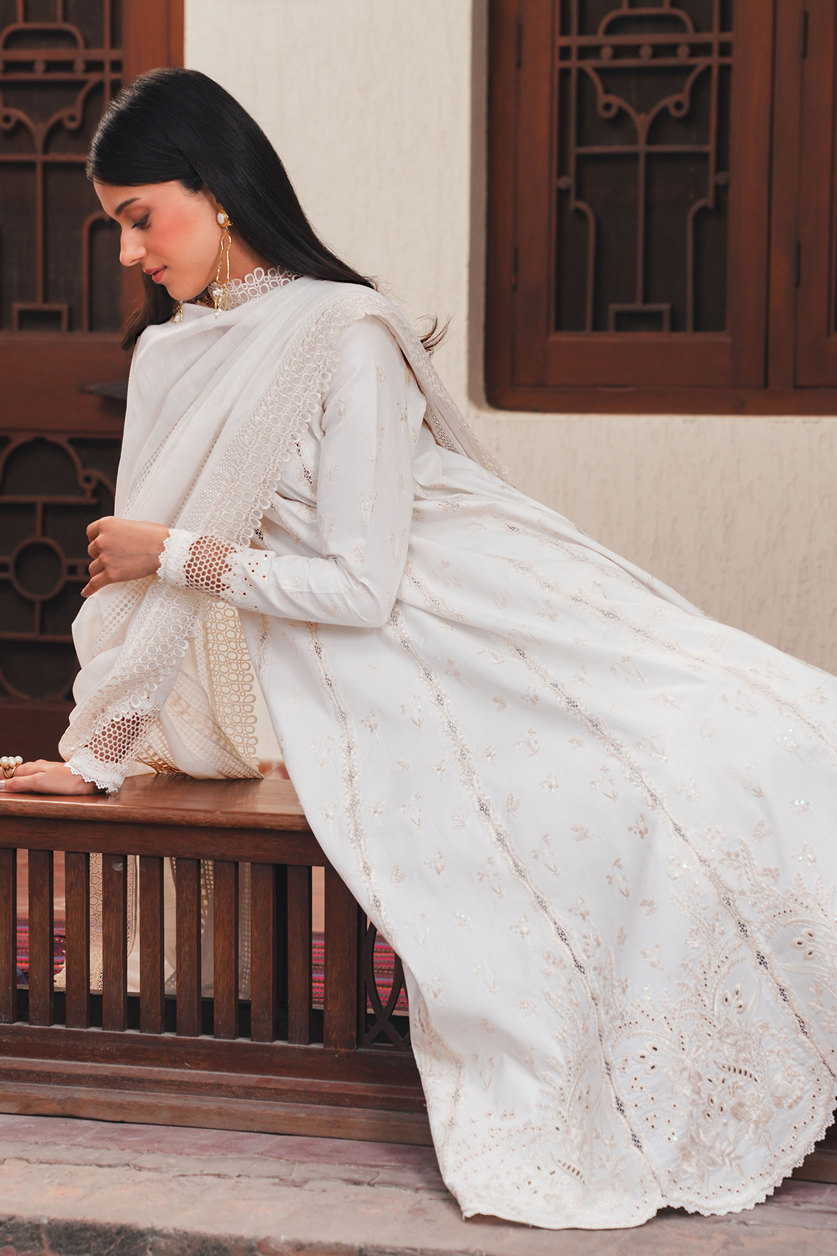 Afrozeh - Kaju Noor