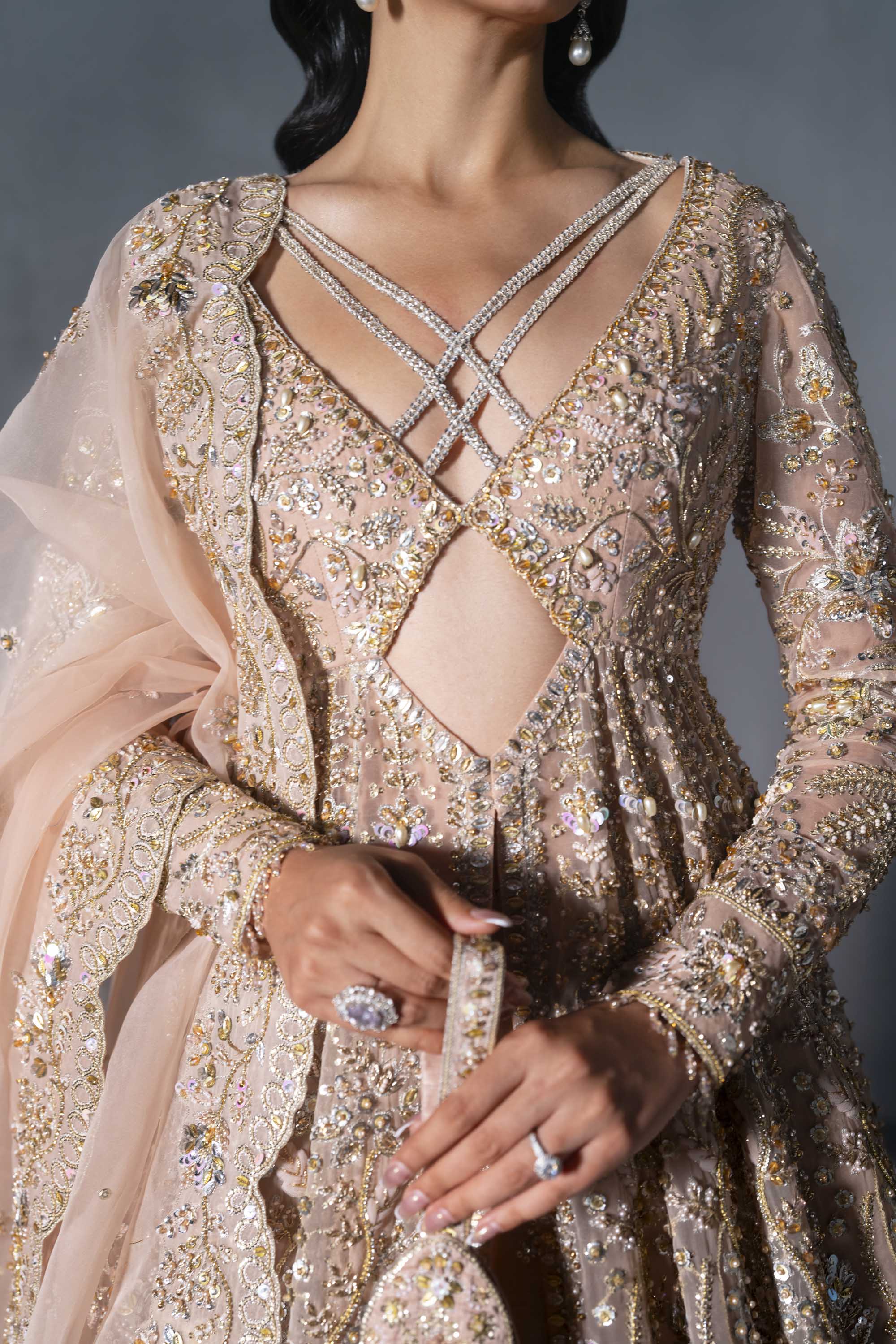 Akbar Aslam - Elzaria