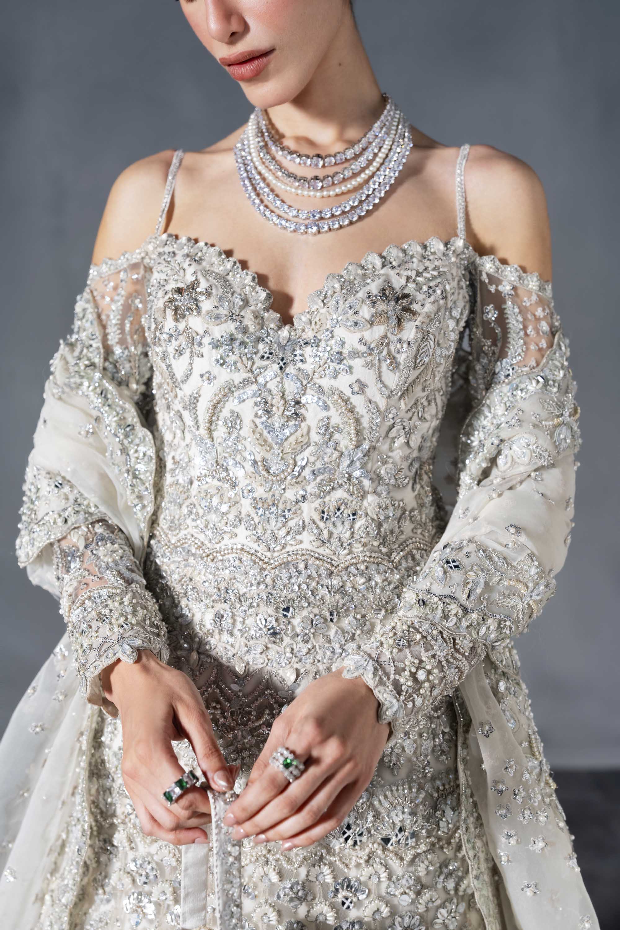 Akbar Aslam - Mirella