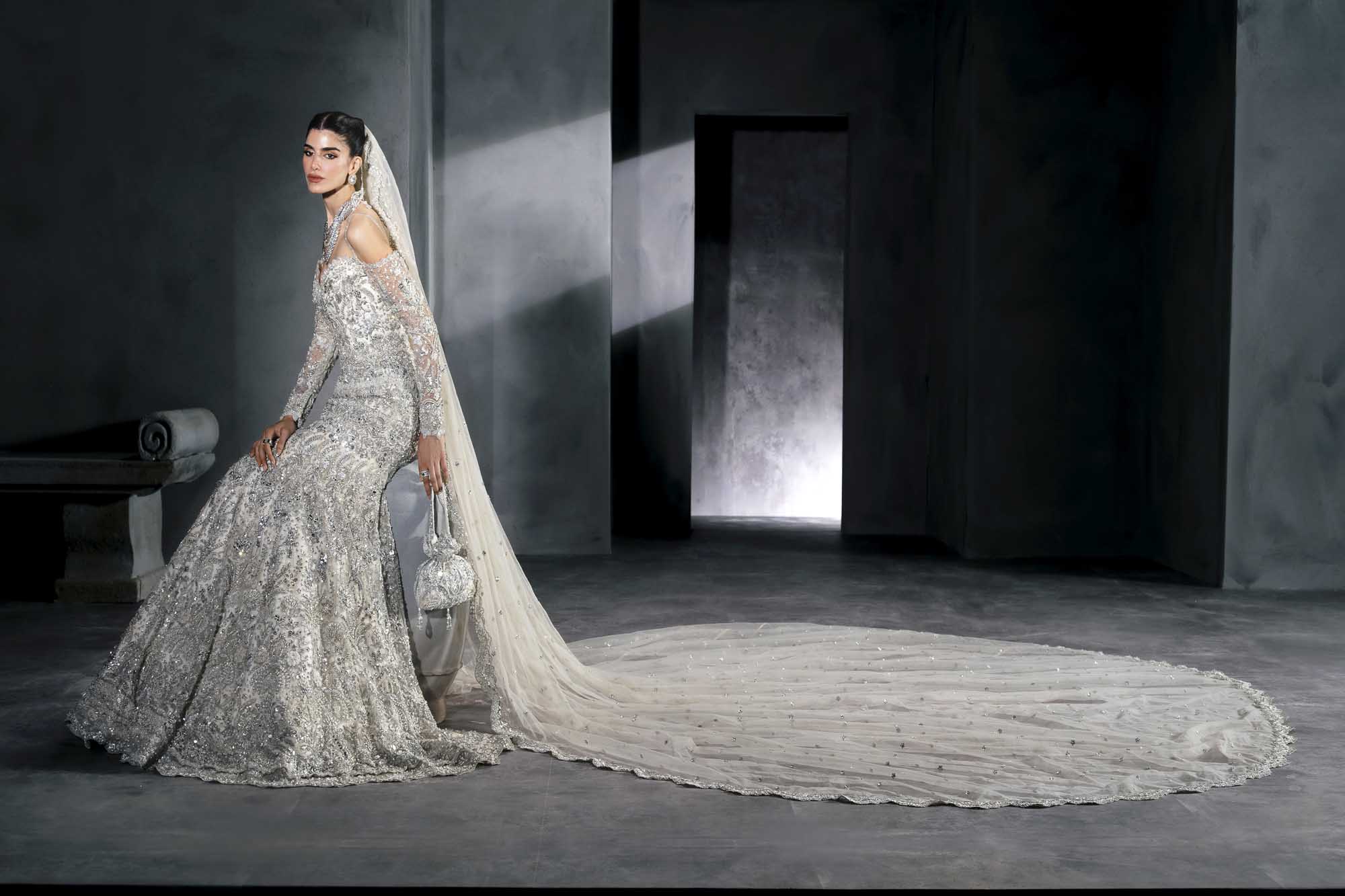 Akbar Aslam - Mirella