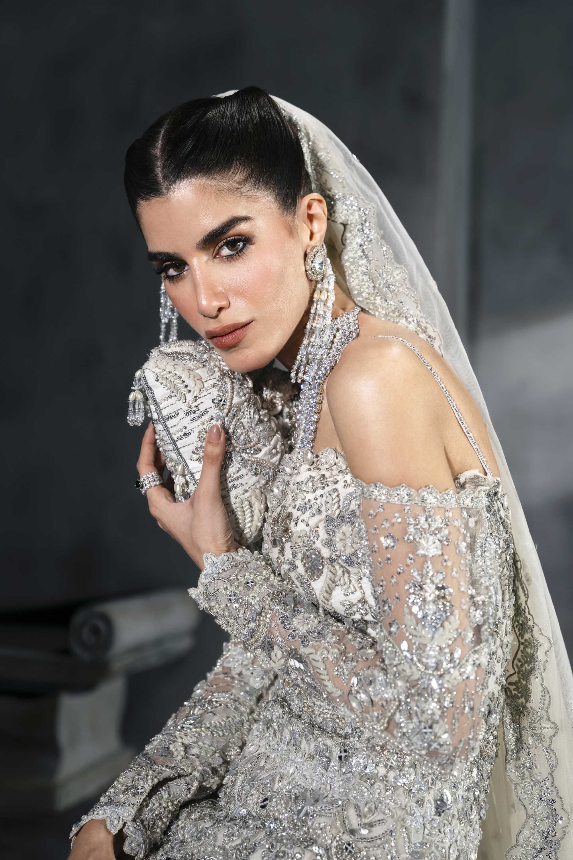 Akbar Aslam - Mirella