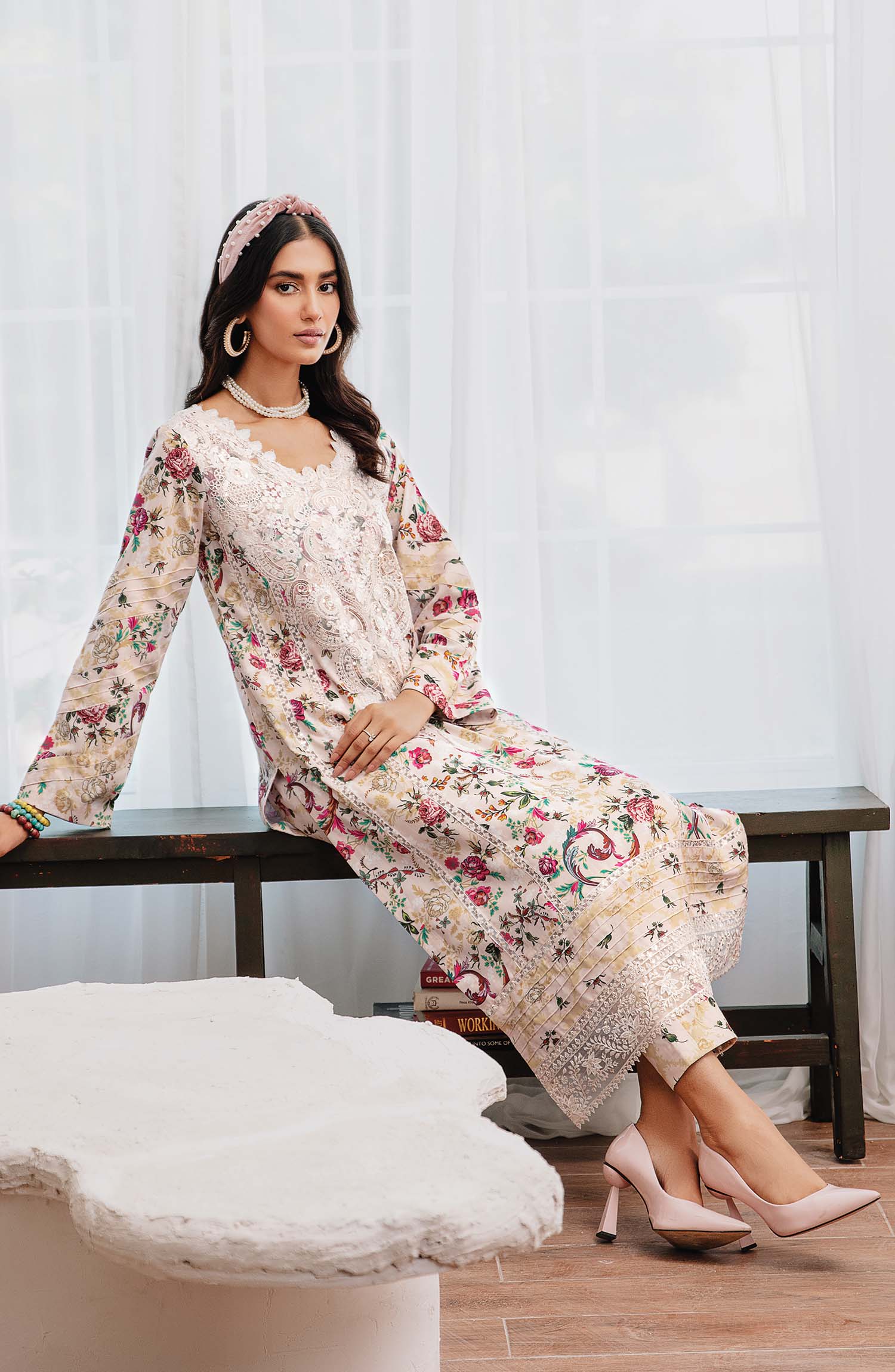 Emaan Adeel - Chic