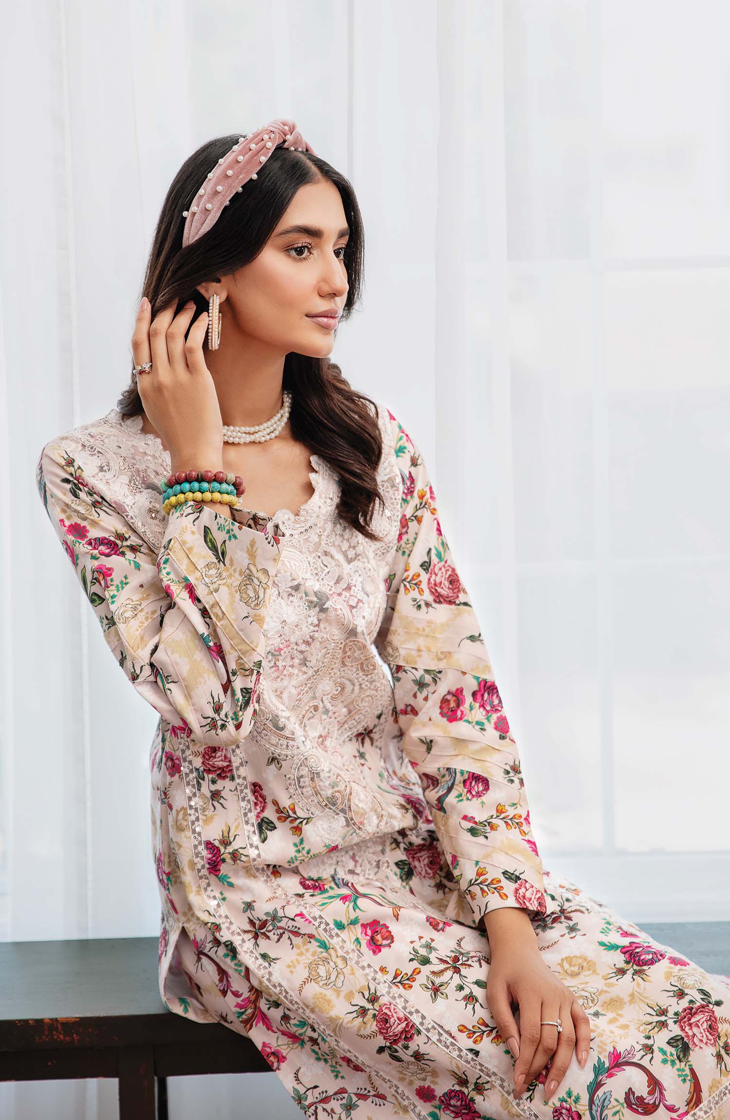 Emaan Adeel - Chic