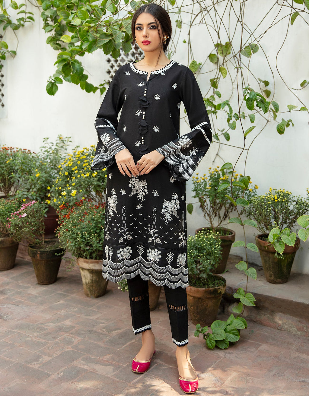 Emaan Adeel - Kh-05