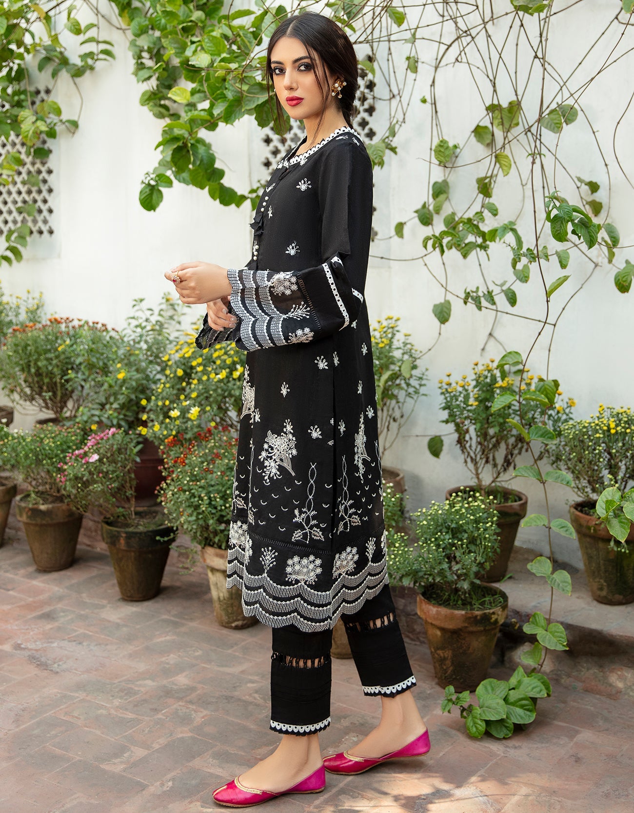 Emaan Adeel - Kh-05