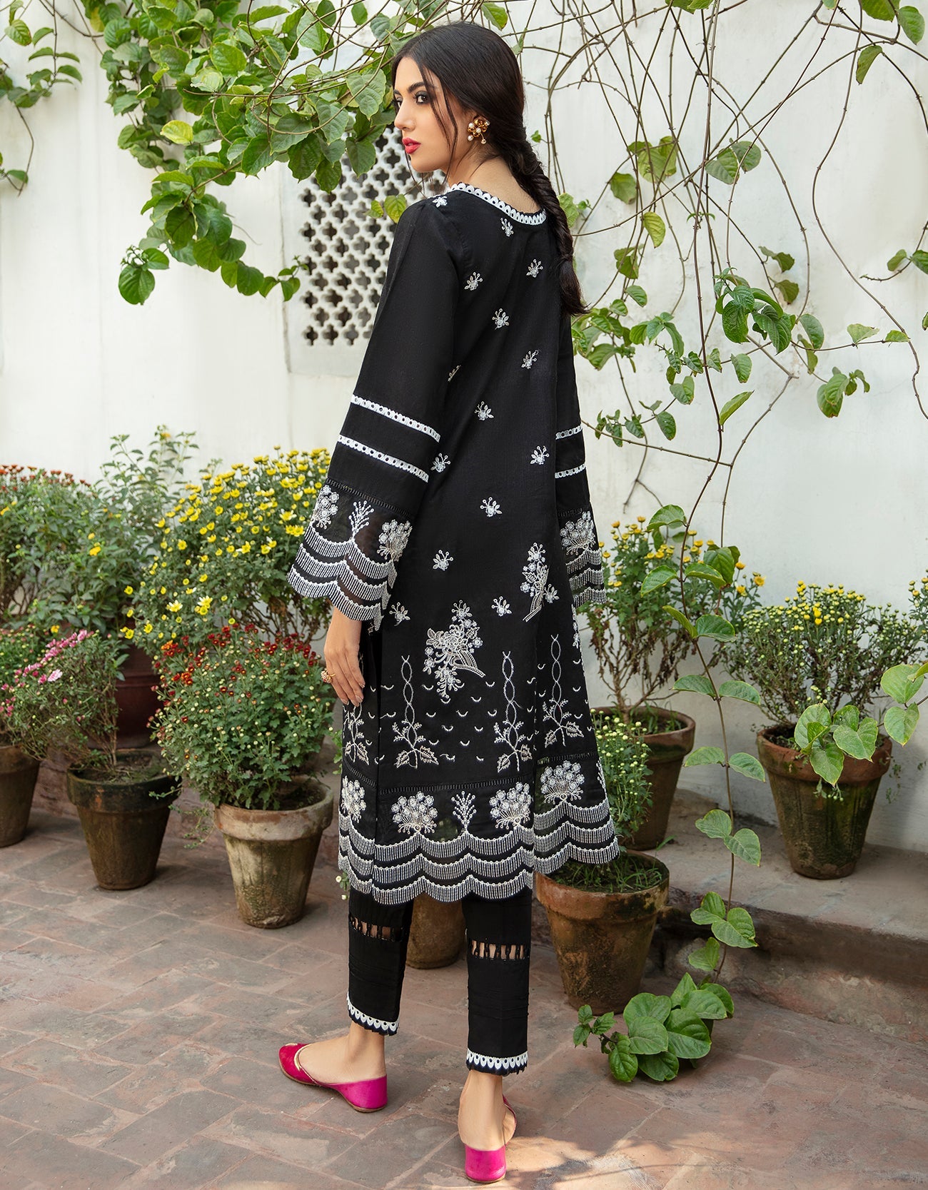 Emaan Adeel - Kh-05