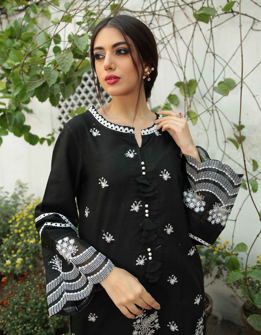 Emaan Adeel - Kh-05
