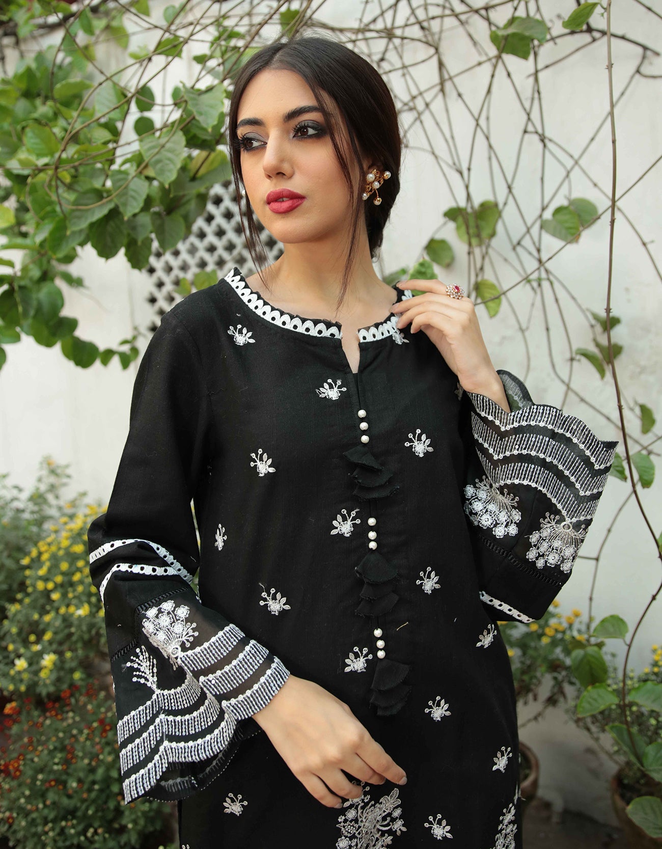 Emaan Adeel - Kh-05