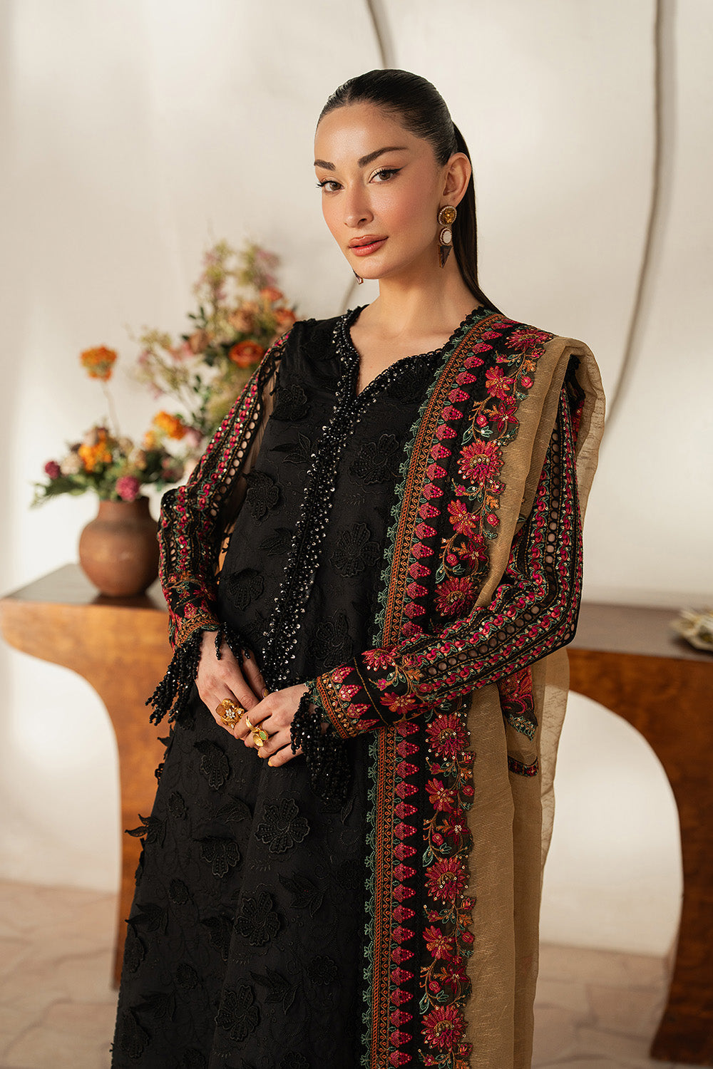Maryum N Maria - Saba - Mss6374