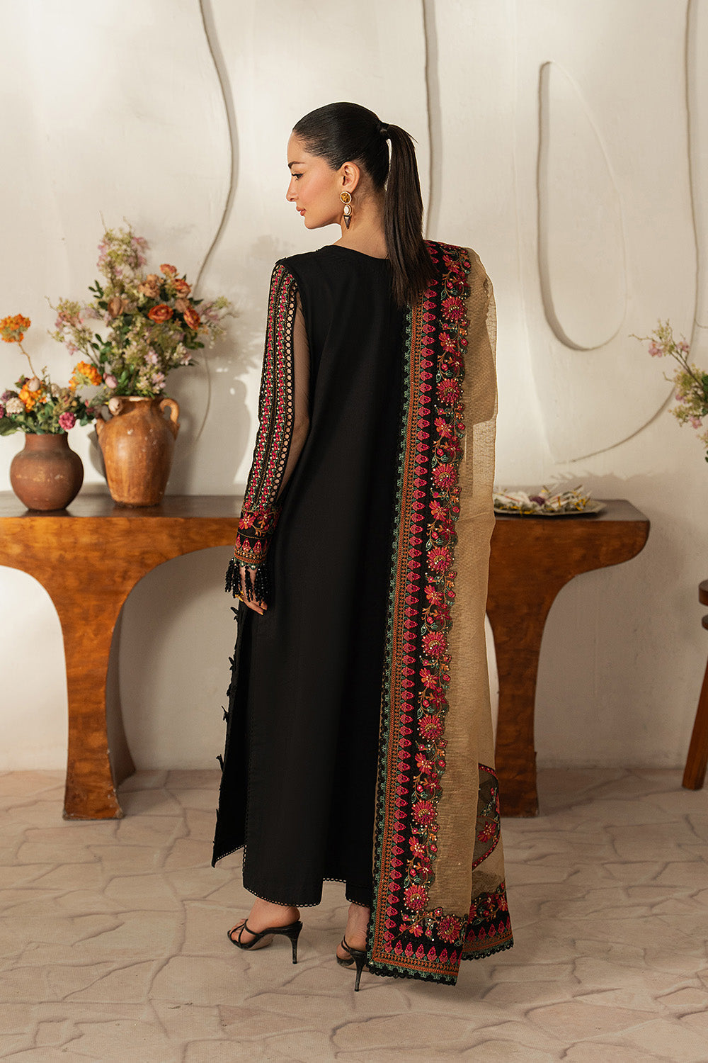 Maryum N Maria - Saba - Mss6374