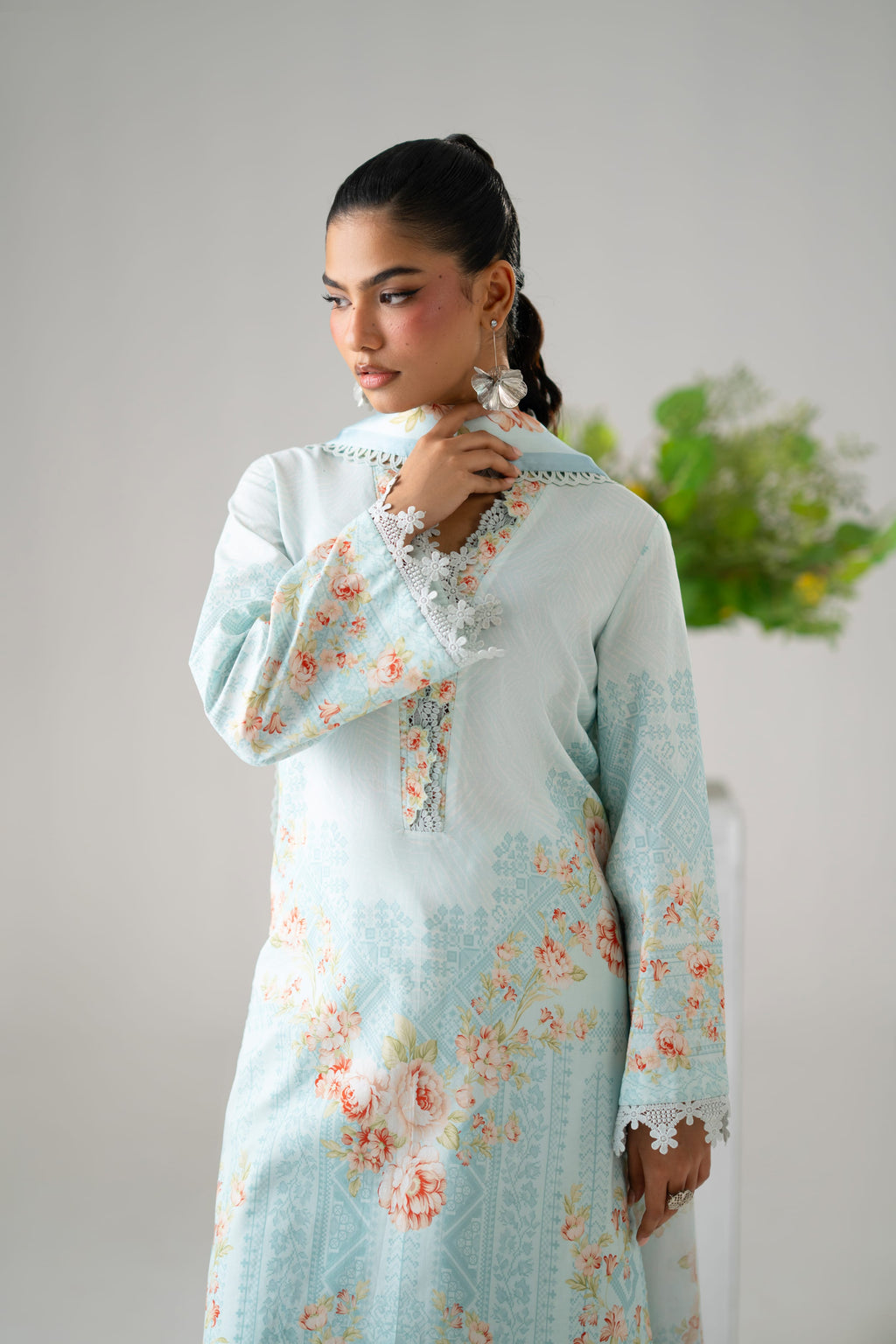 Akbar Aslam - Breeze
