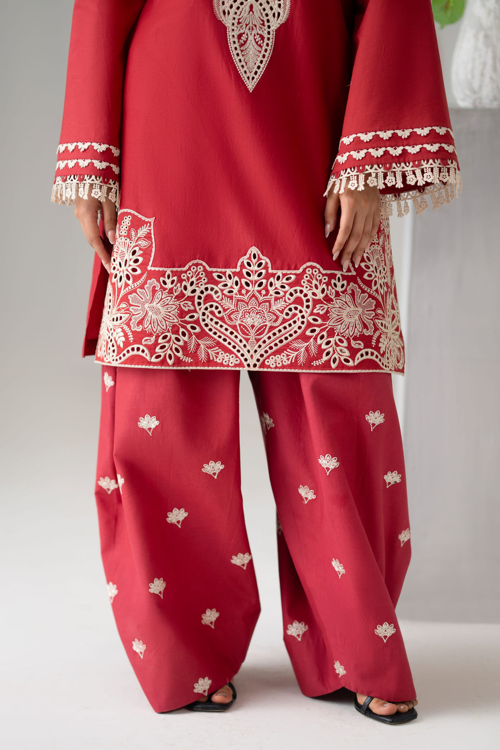 Akbar Aslam - Vale