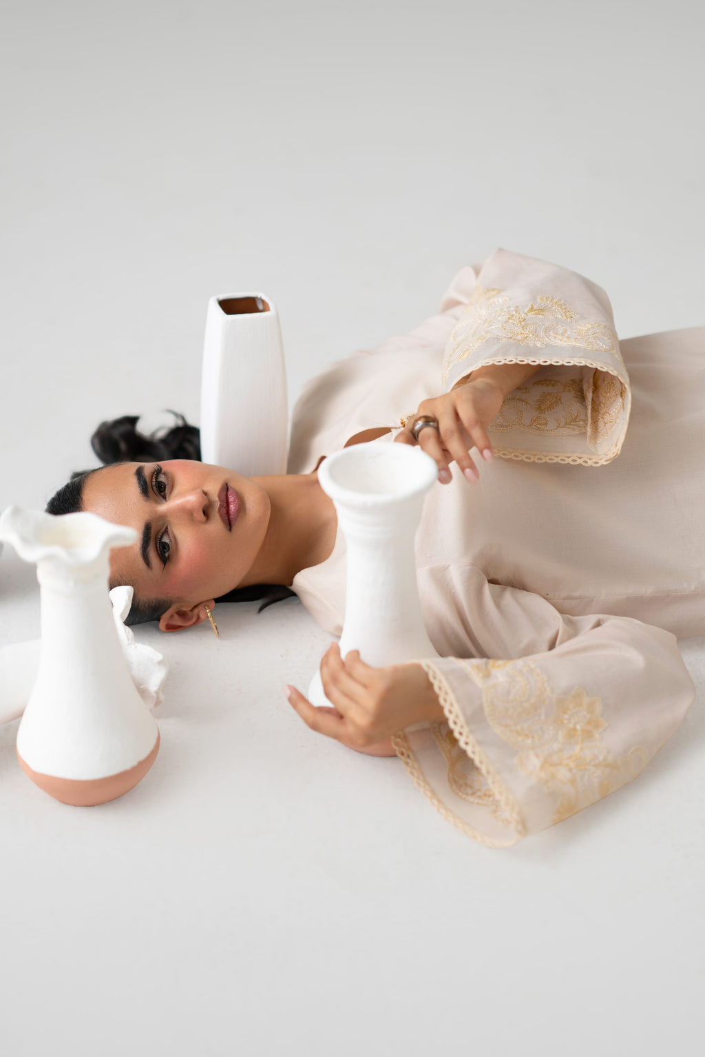 Akbar Aslam - Nova