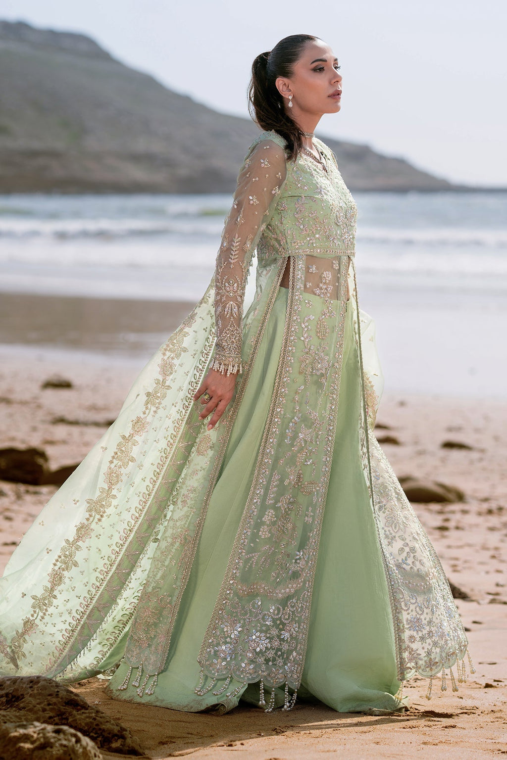 Emaan Adeel - Noir