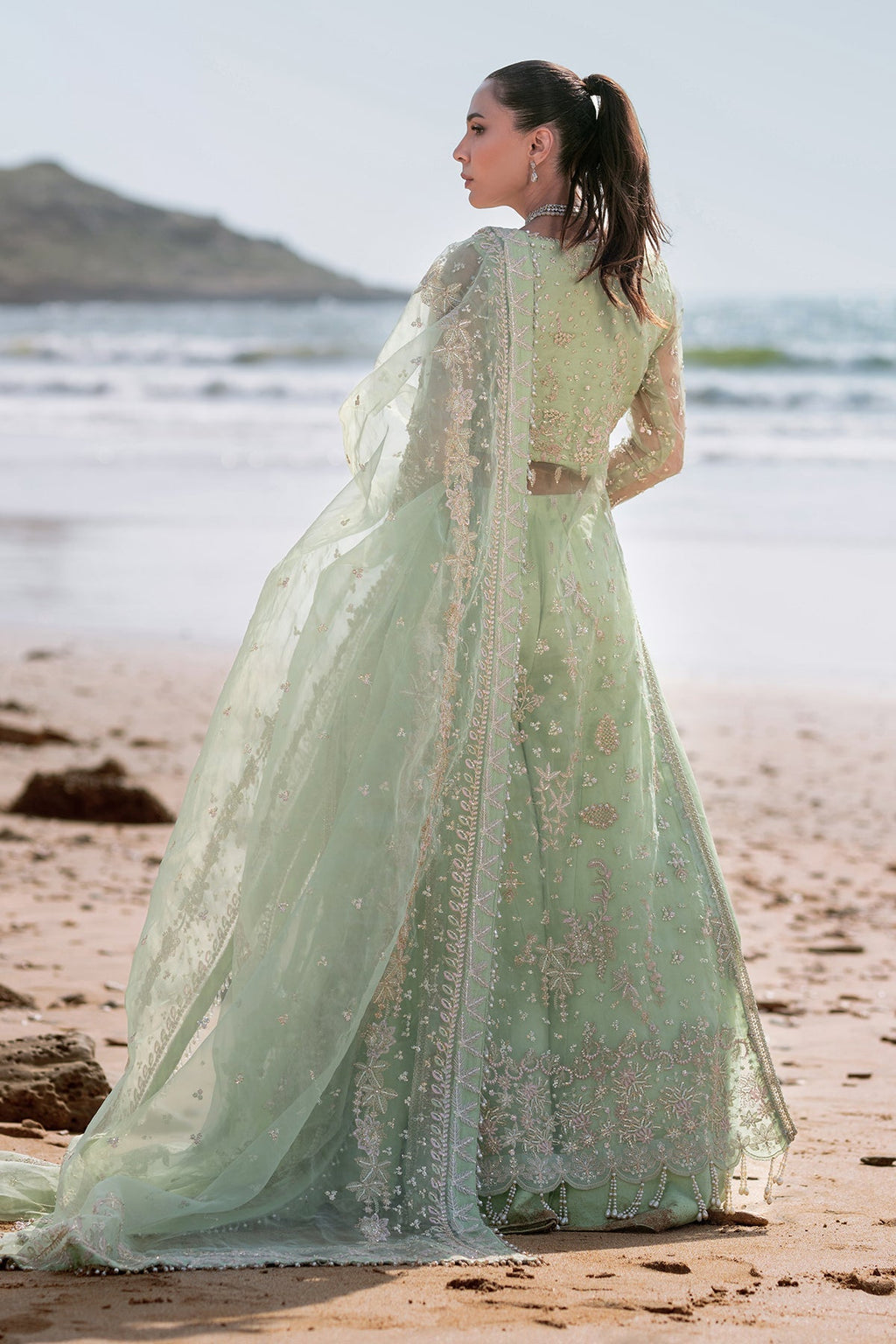 Emaan Adeel - Noir