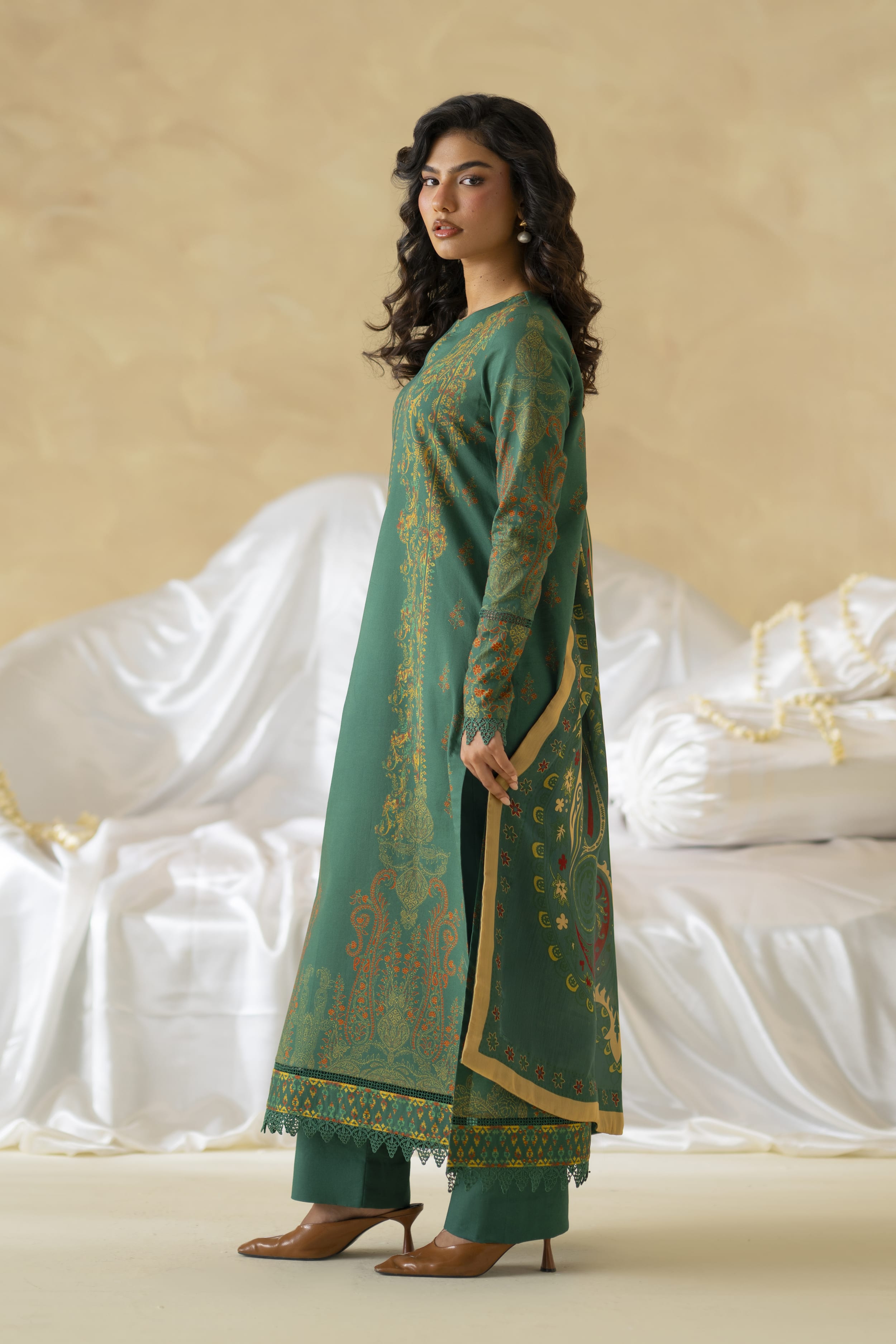 Akbar Aslam - Jade